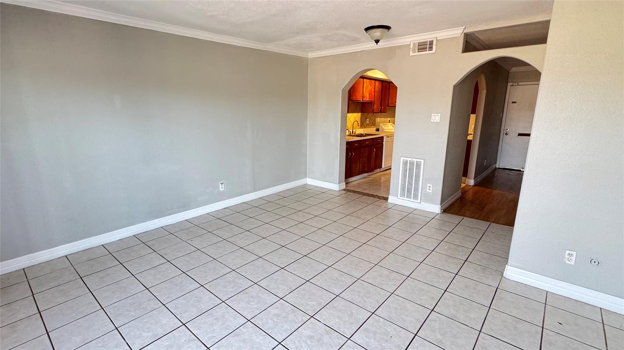 7818 Grove Ridge Drive Property Photo 1