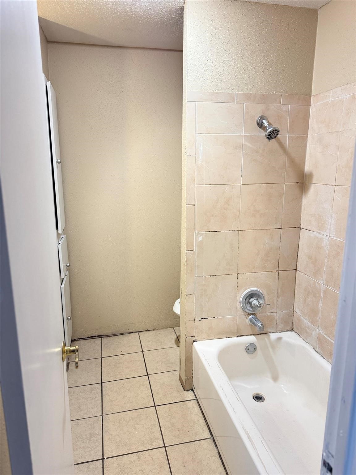 7818 Grove Ridge Drive Property Photo 6