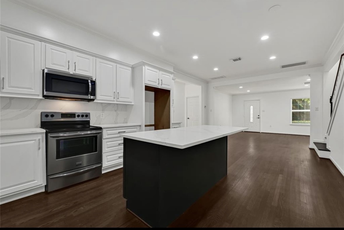 6727 Wildwood Way Property Photo 5