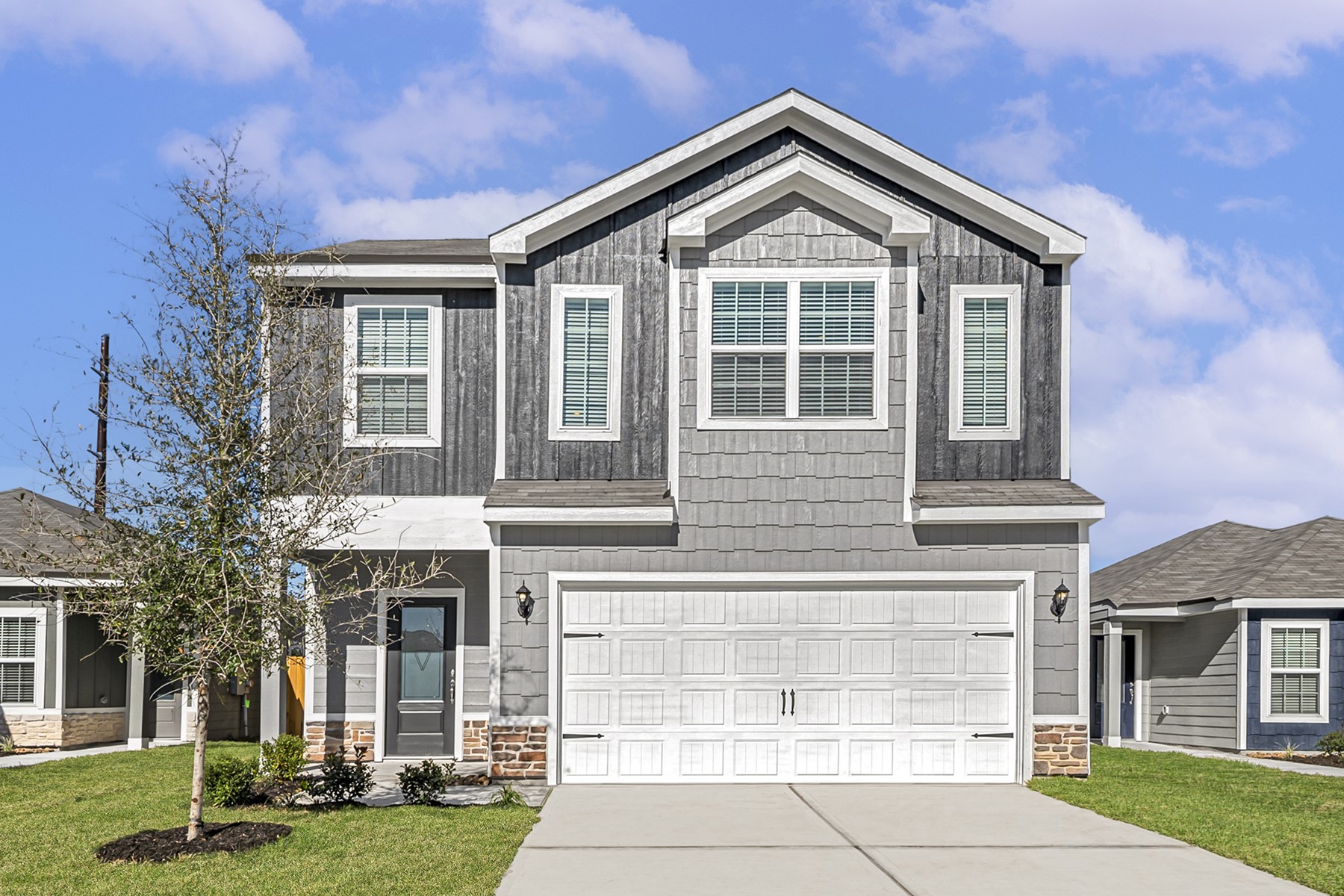 8218 Sunberry Shadow Drive Property Photo 1