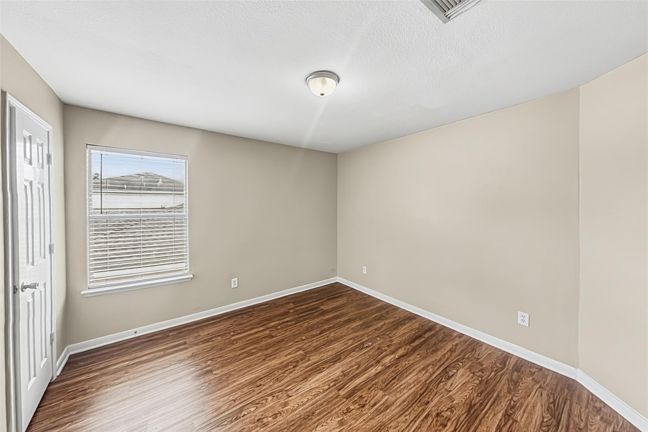 4314 Pecos River Drive Property Photo 15
