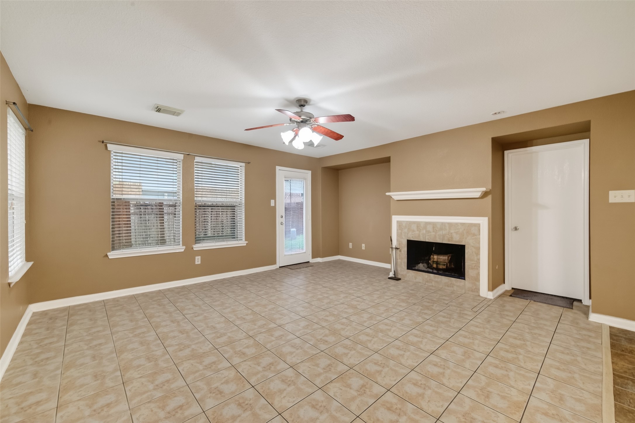 9219 Pinderfield Ct Property Photo 20