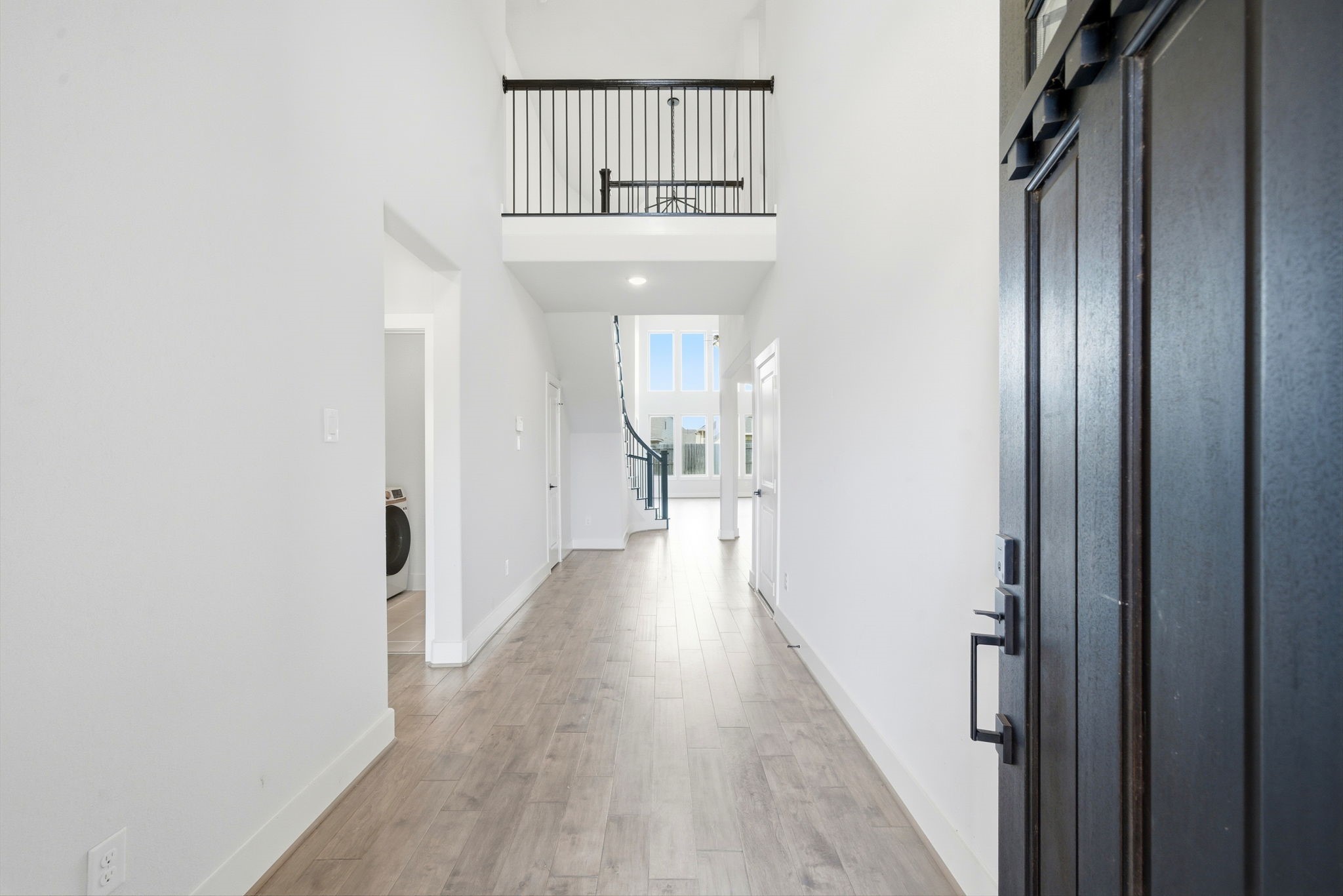 8815 Morning Glow Drive Property Photo 4