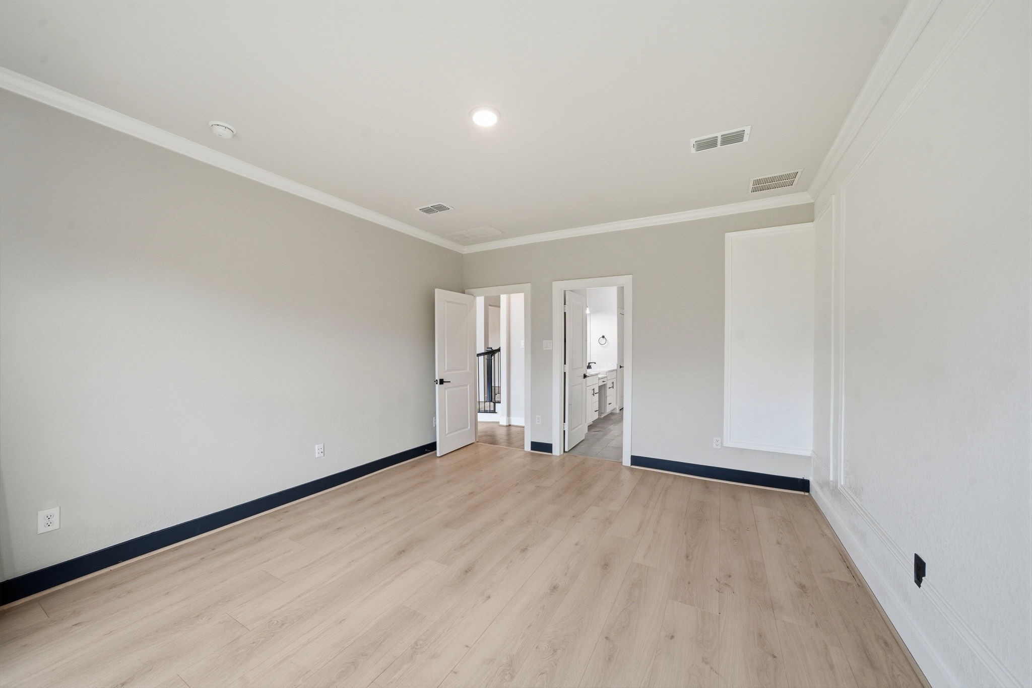 8815 Morning Glow Drive Property Photo 19