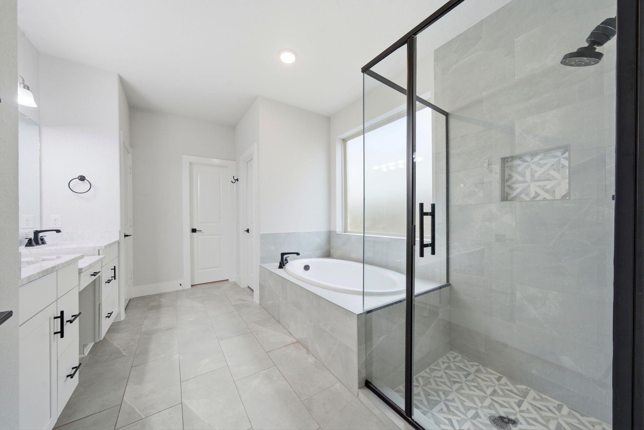 8815 Morning Glow Drive Property Photo 22