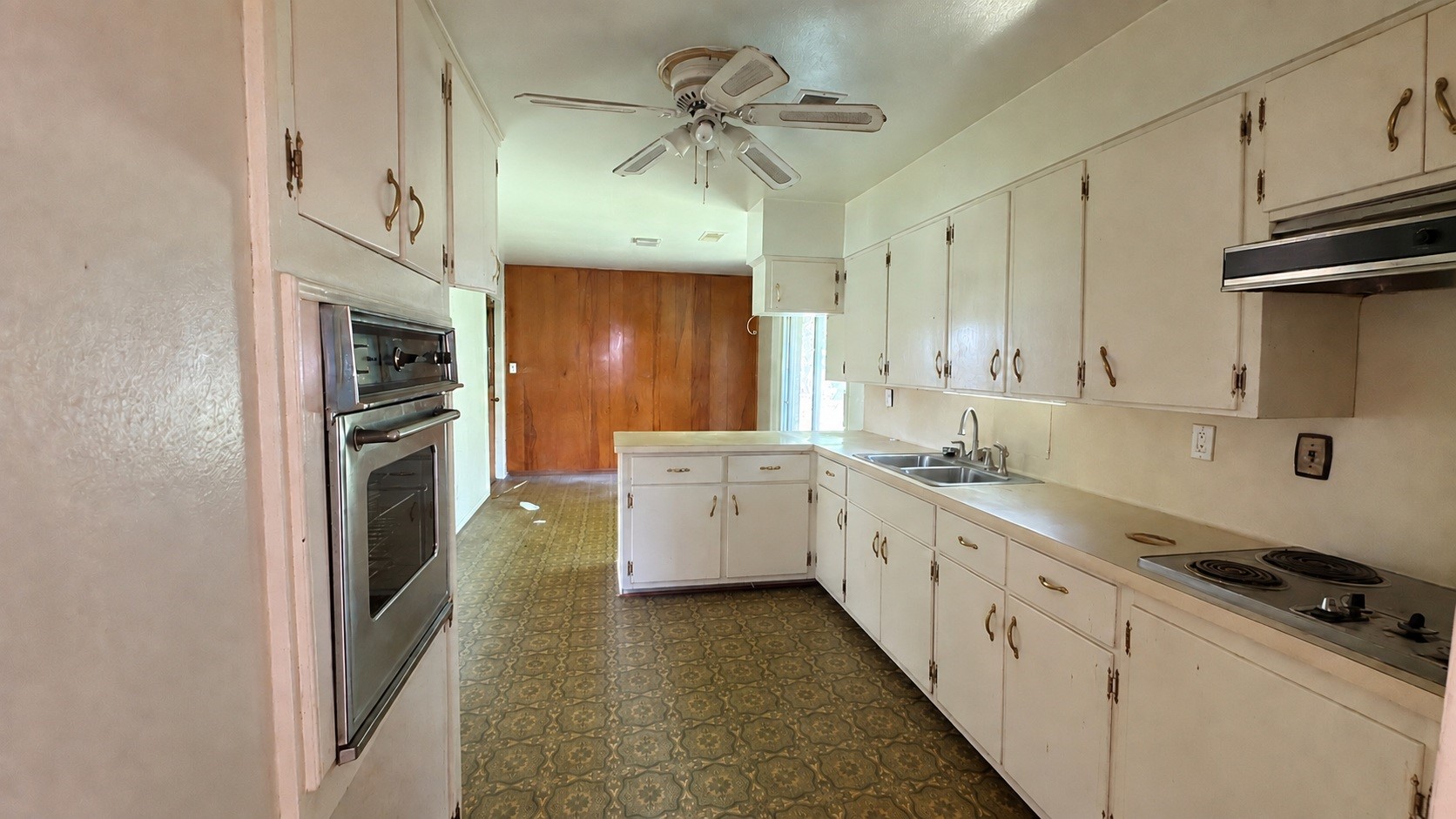 9939 Kittrell Street Property Photo 5