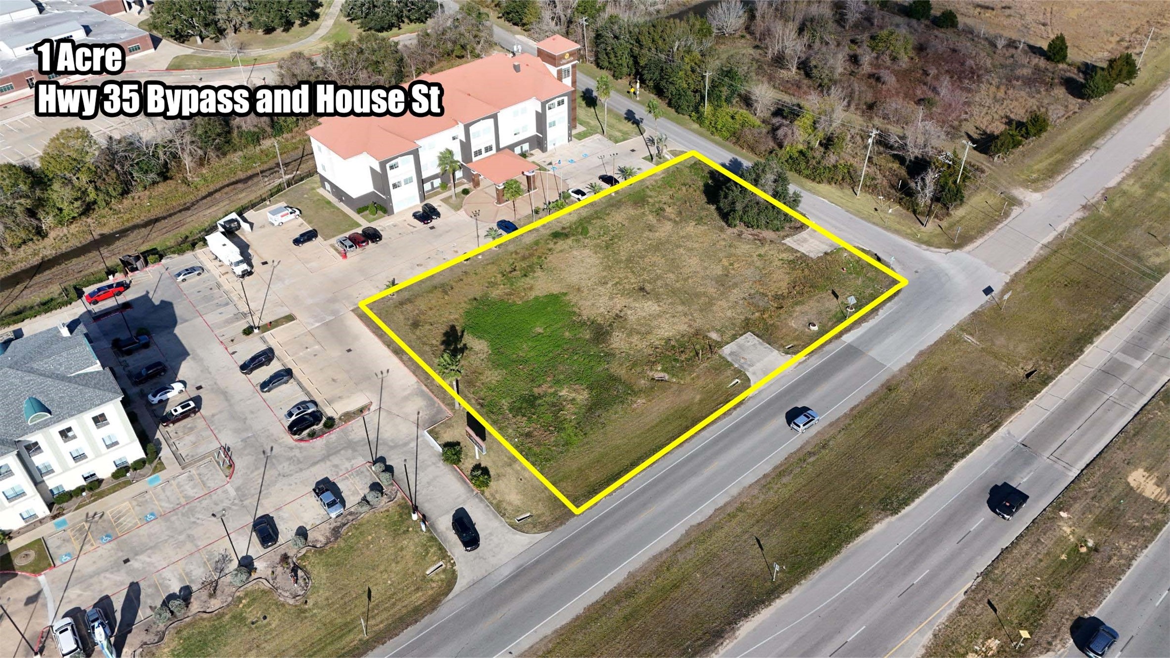 860 S Highway 35 Bypass Property Photo 1