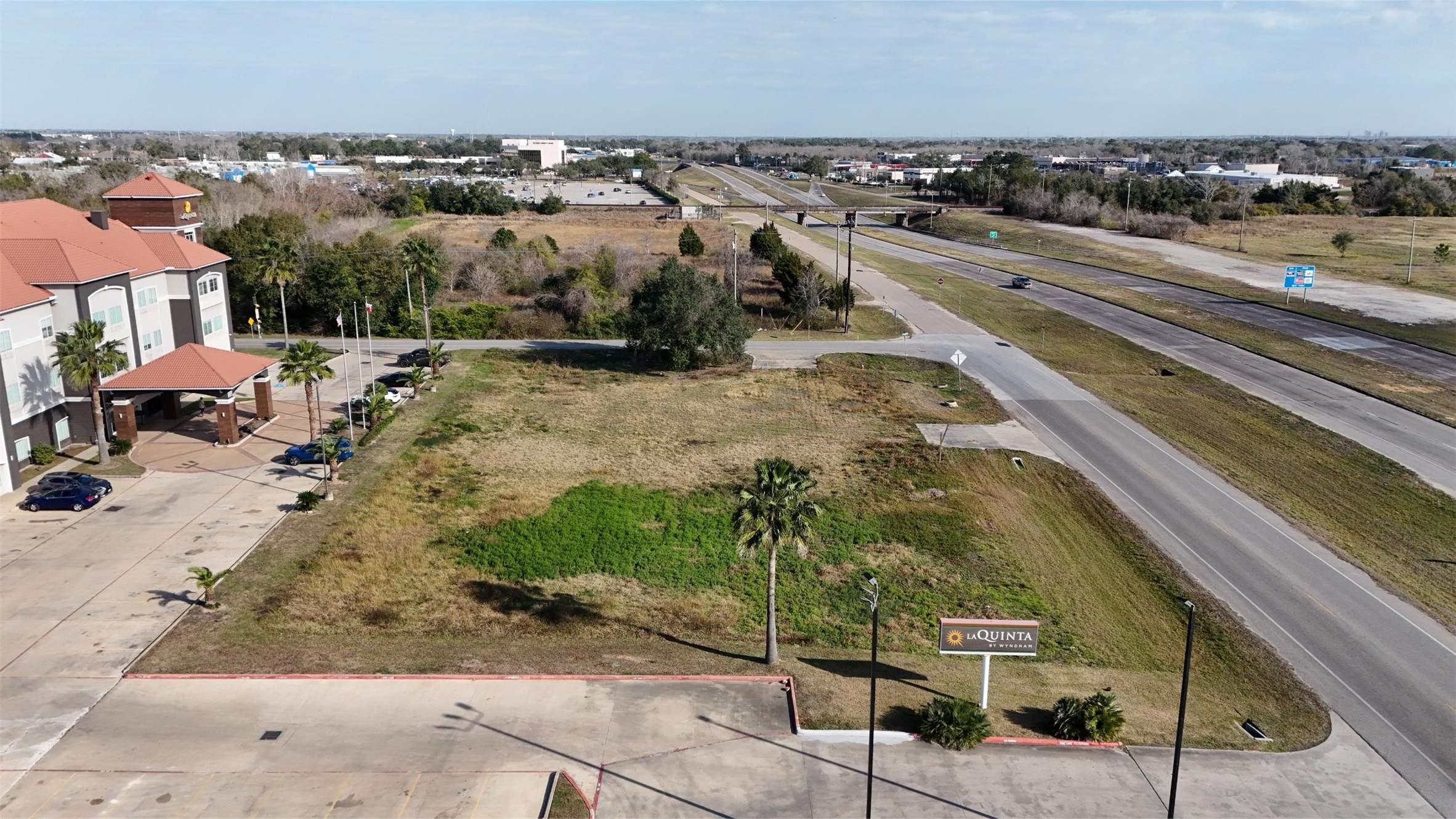 860 S Highway 35 Bypass Property Photo 3