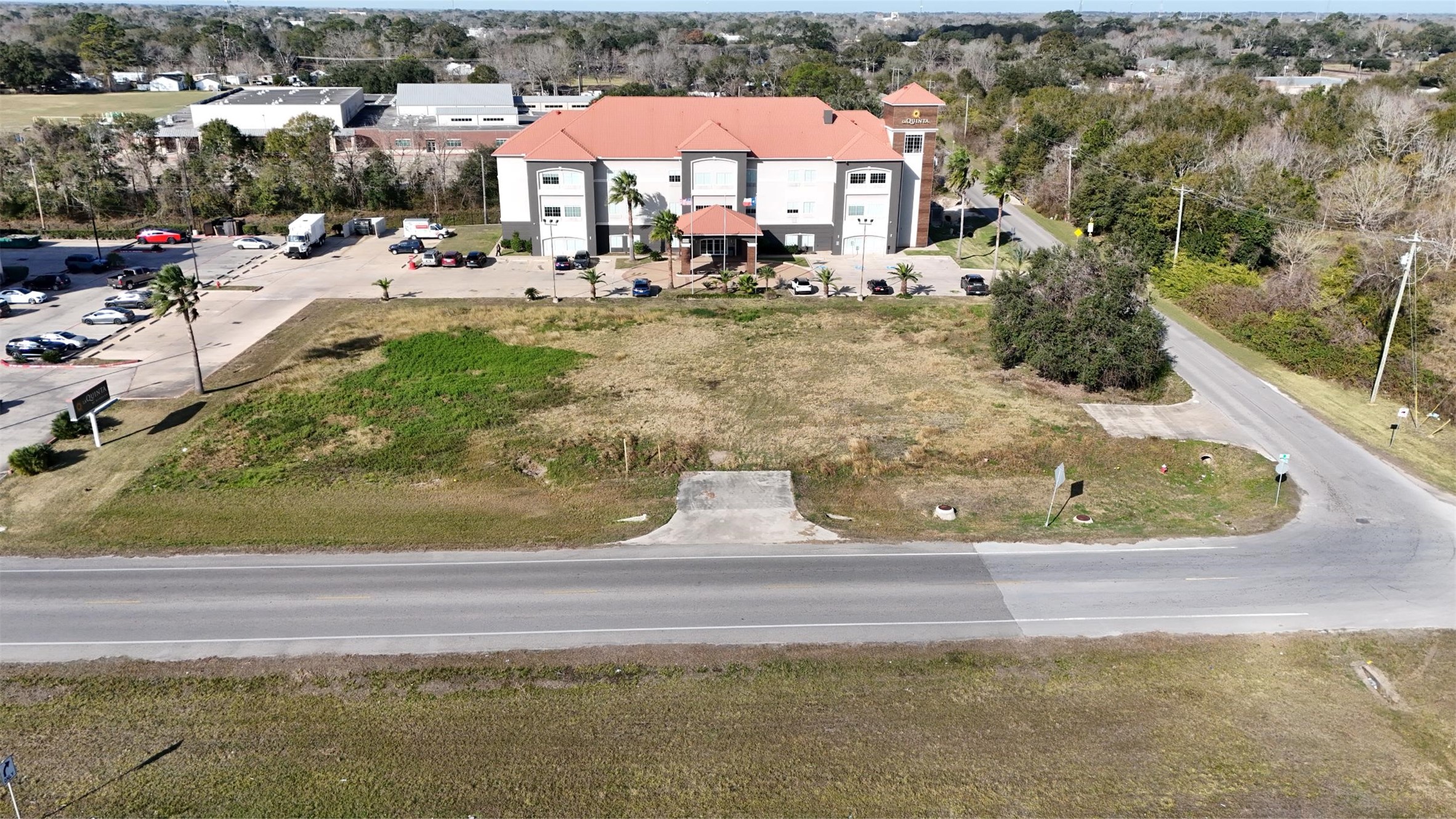 860 S Highway 35 Bypass Property Photo 5