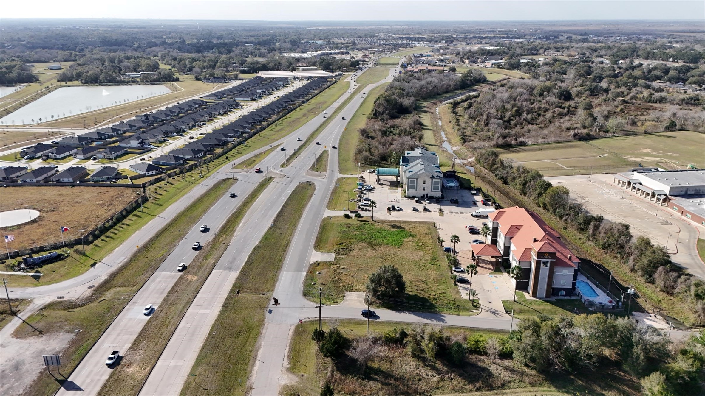 860 S Highway 35 Bypass Property Photo 8