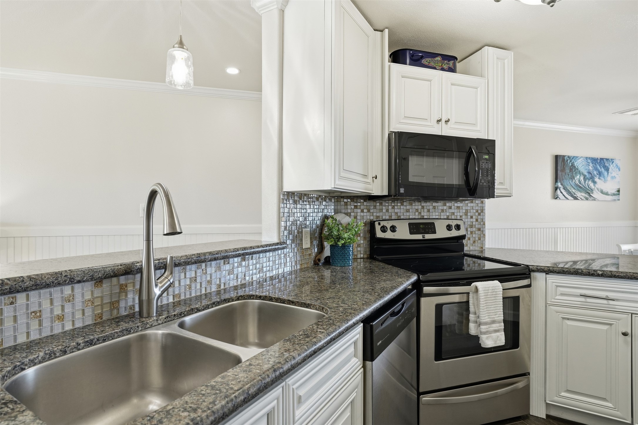 9520 Seawall Boulevard 353 Property Photo 6
