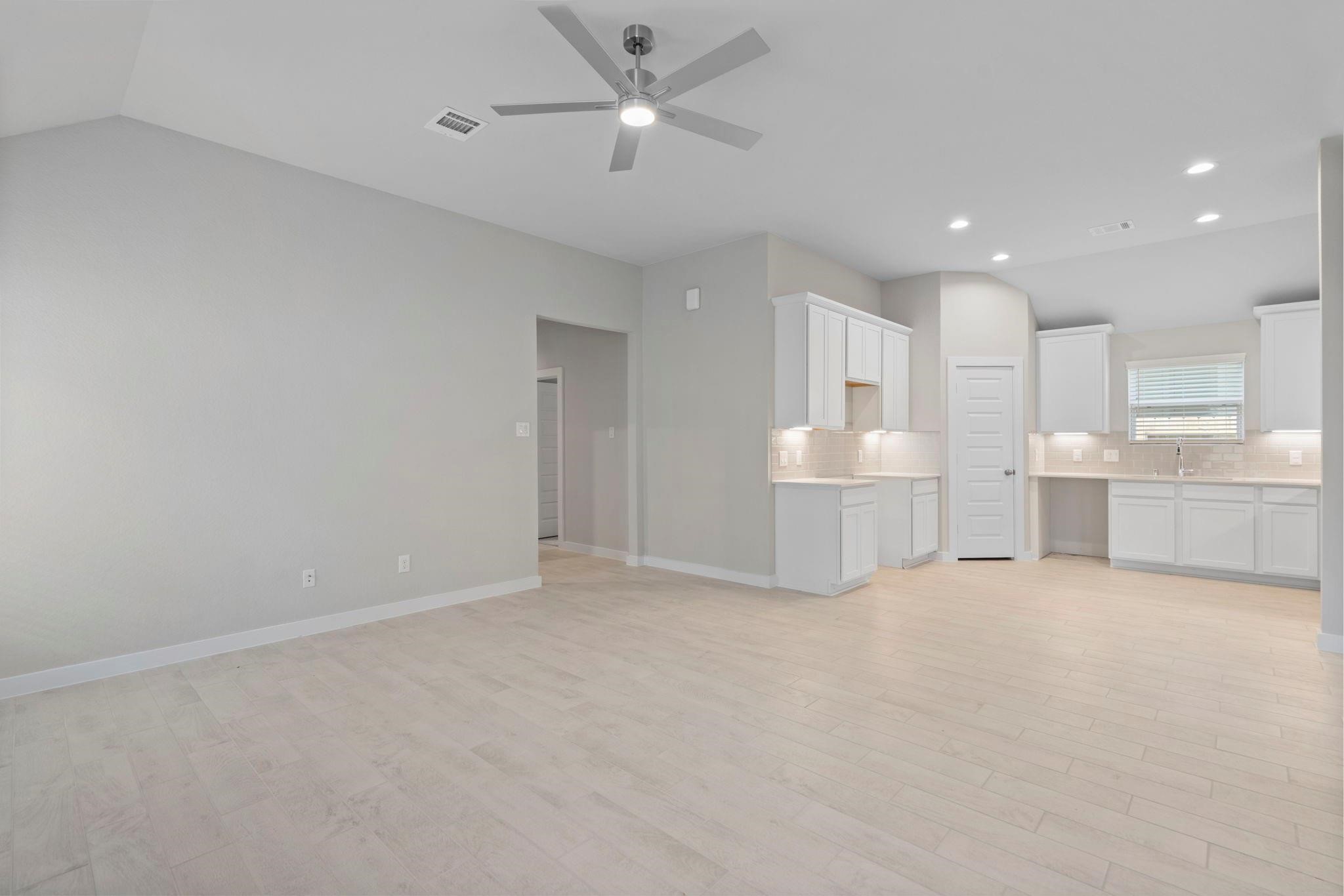 6319 Old Cypress Landing Lane Property Photo 3