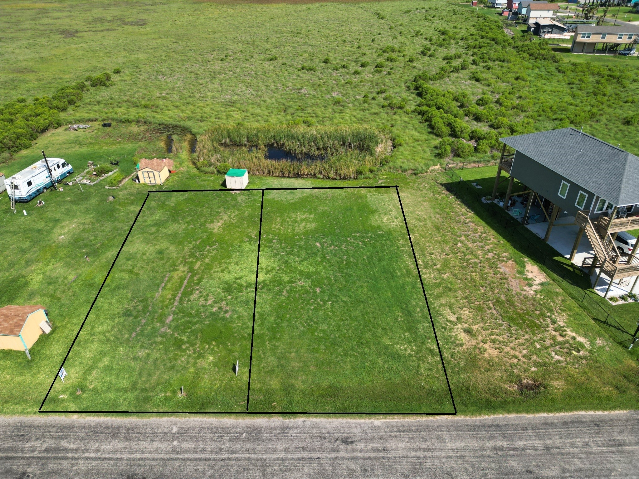 542 Private Road 675 Property Photo 1
