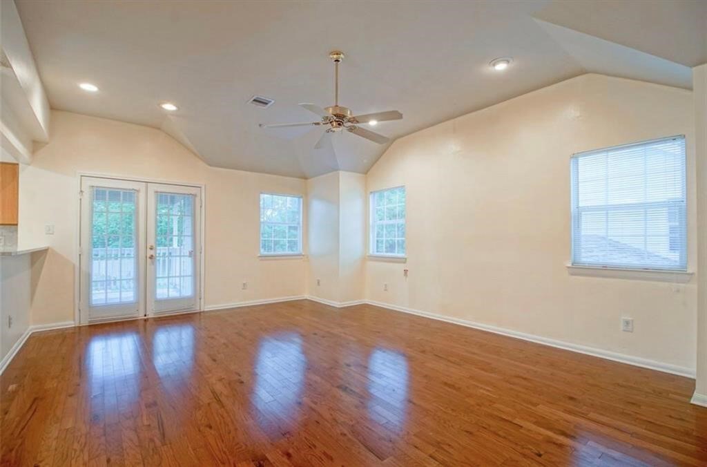 1213 Lovett 1255 Property Photo 6