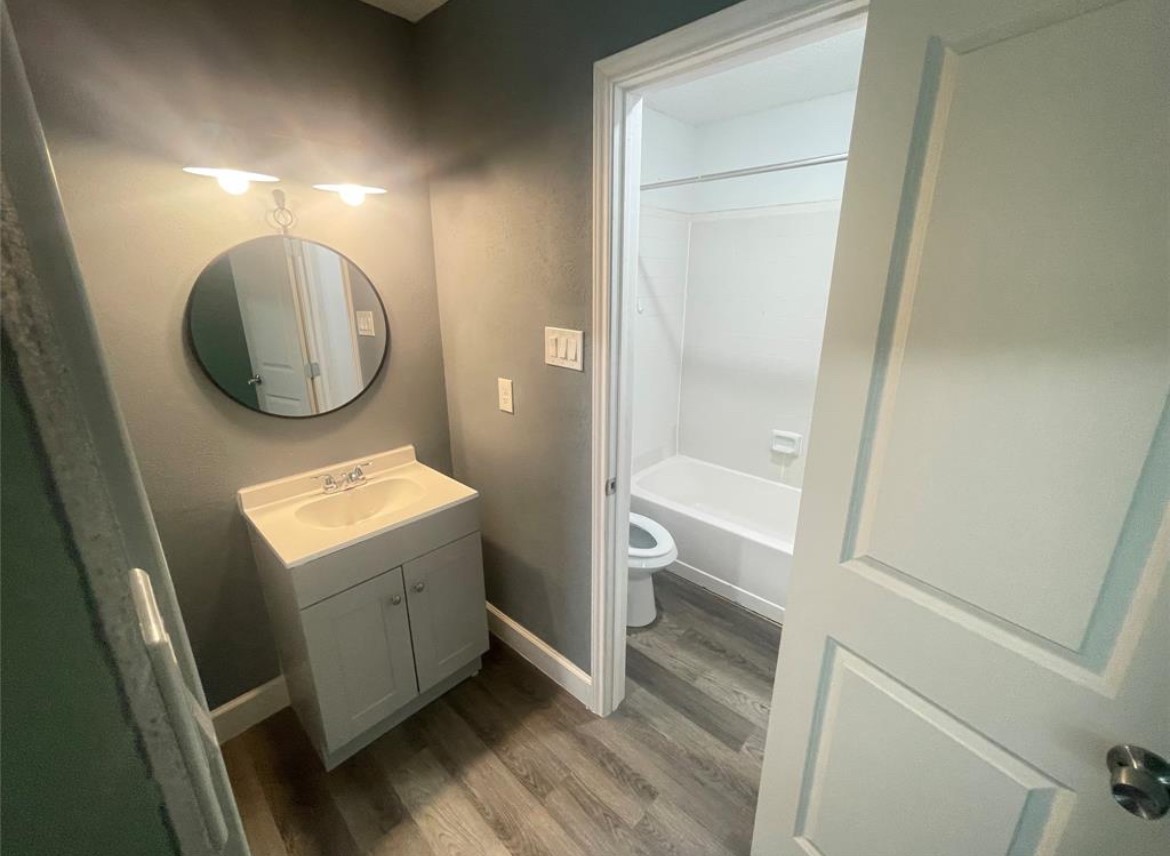 12300 Brookglade Circle 93 Property Photo 16