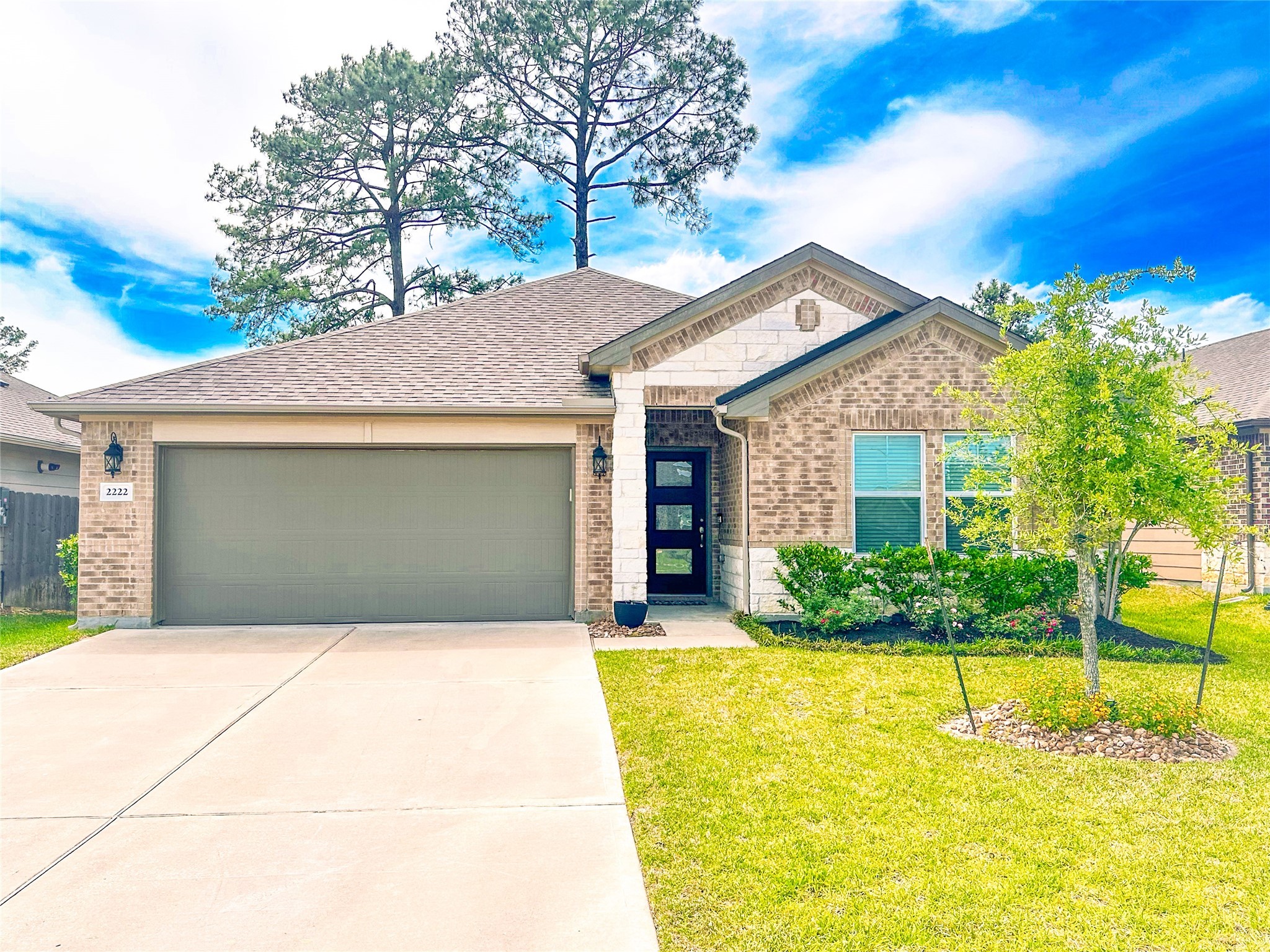 2222 E Winding Pines Drive Property Photo