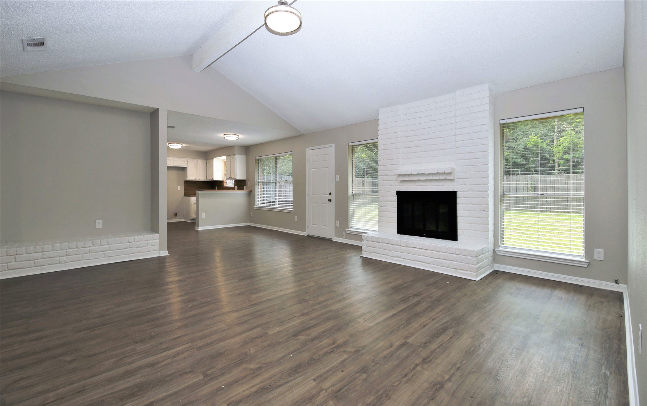 7814 Barnhill Property Photo 1