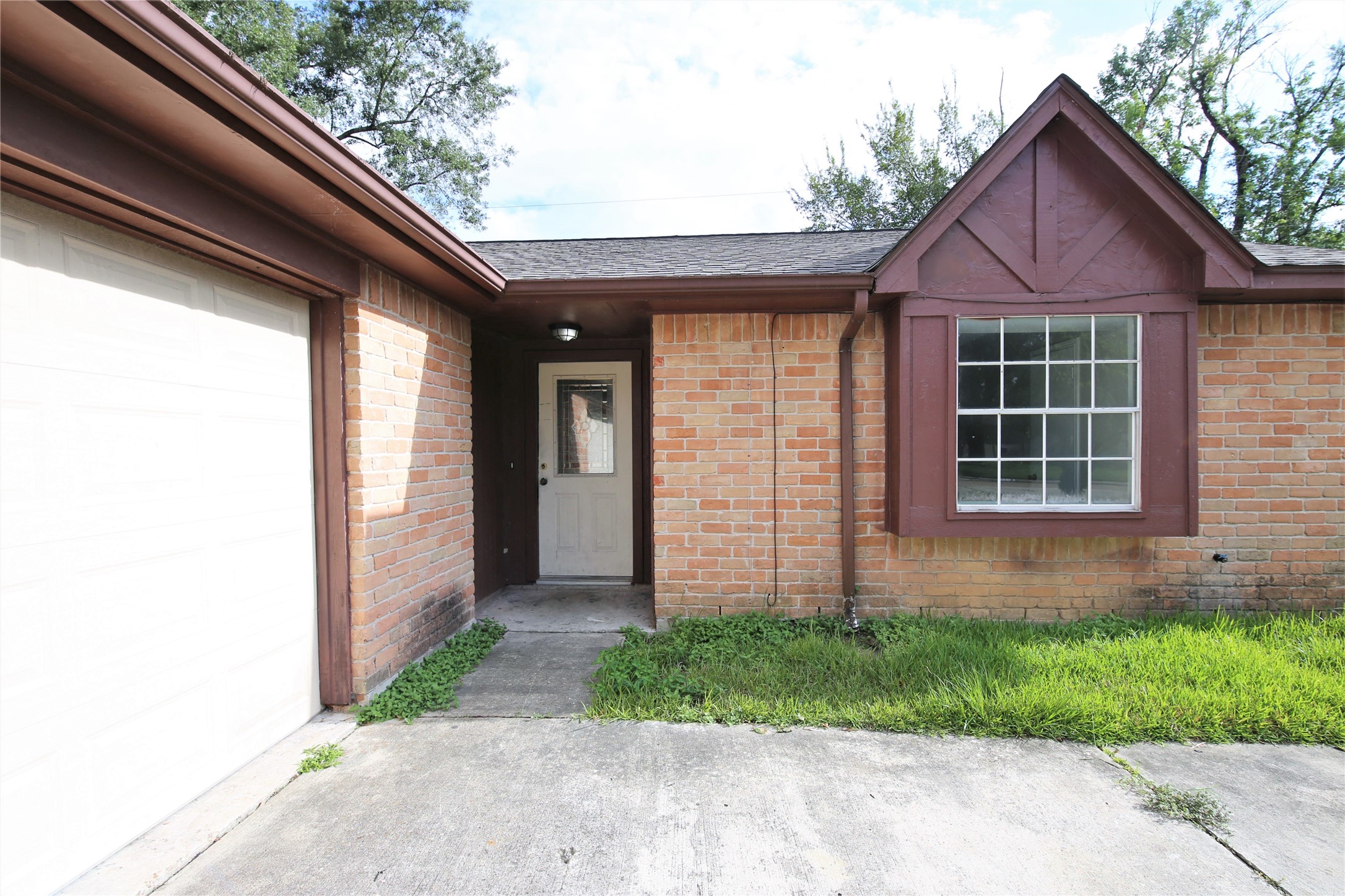 7814 Barnhill Property Photo 3