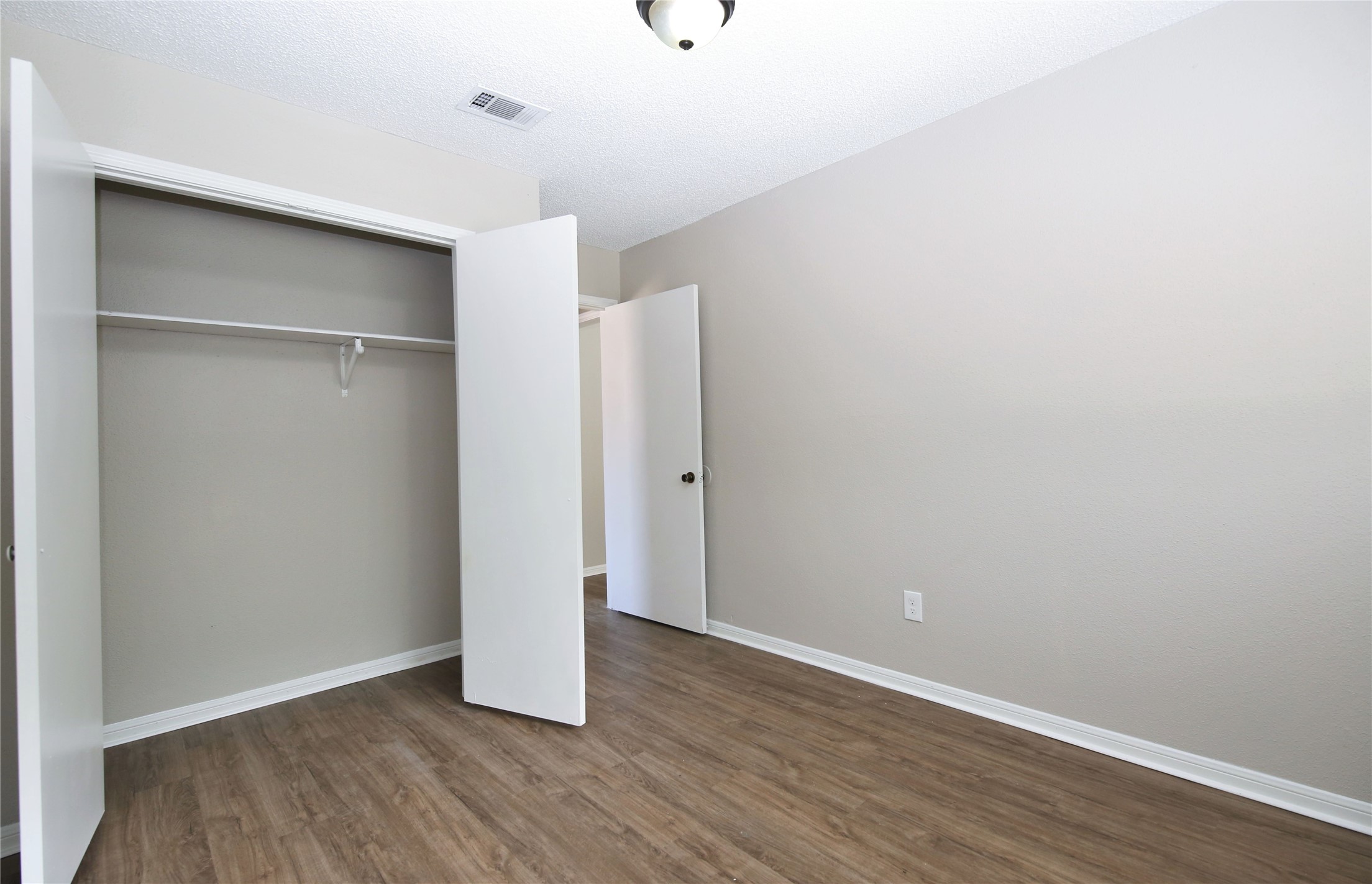 7814 Barnhill Property Photo 20