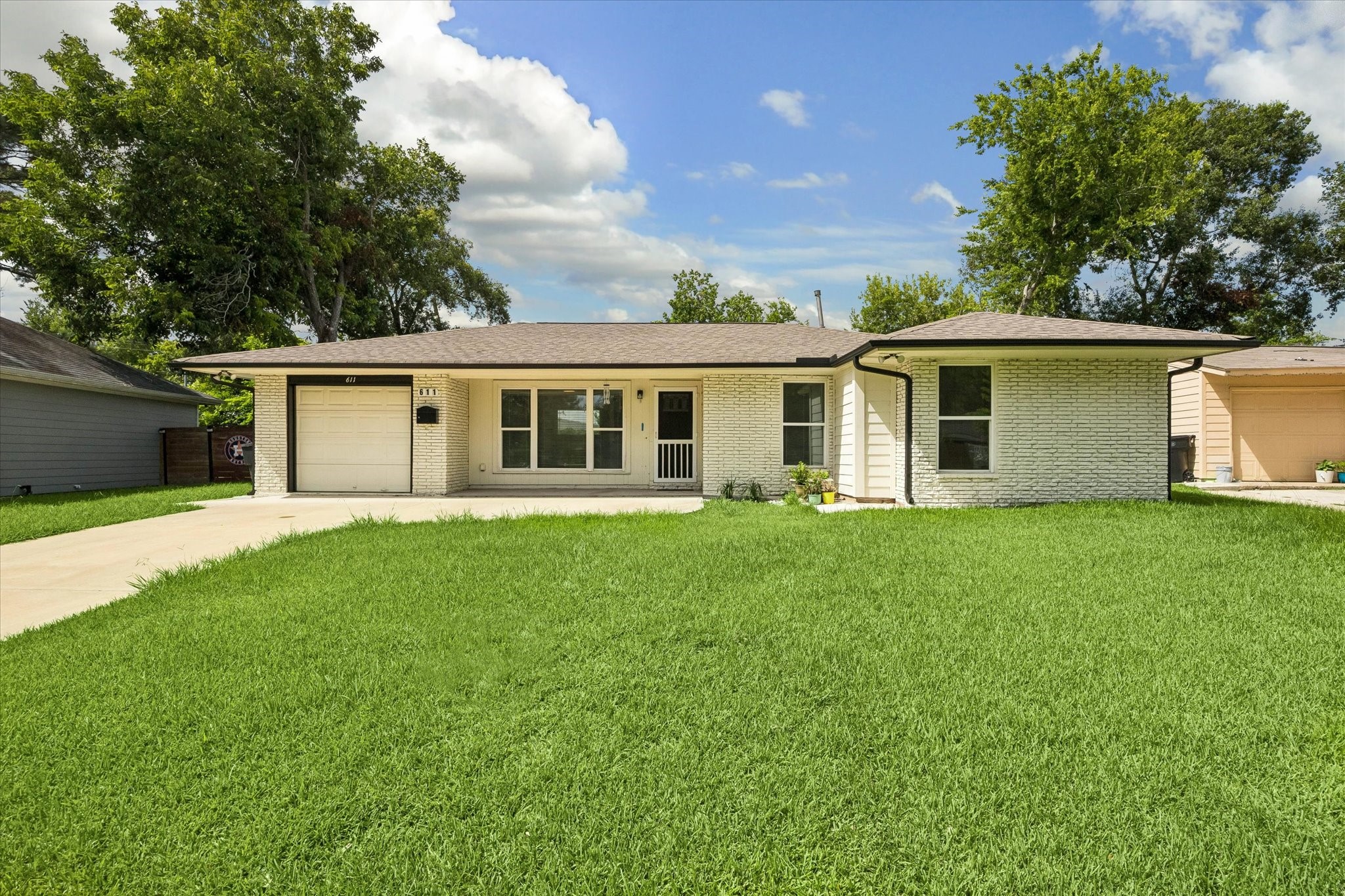 611 Marleen Street Property Photo 1