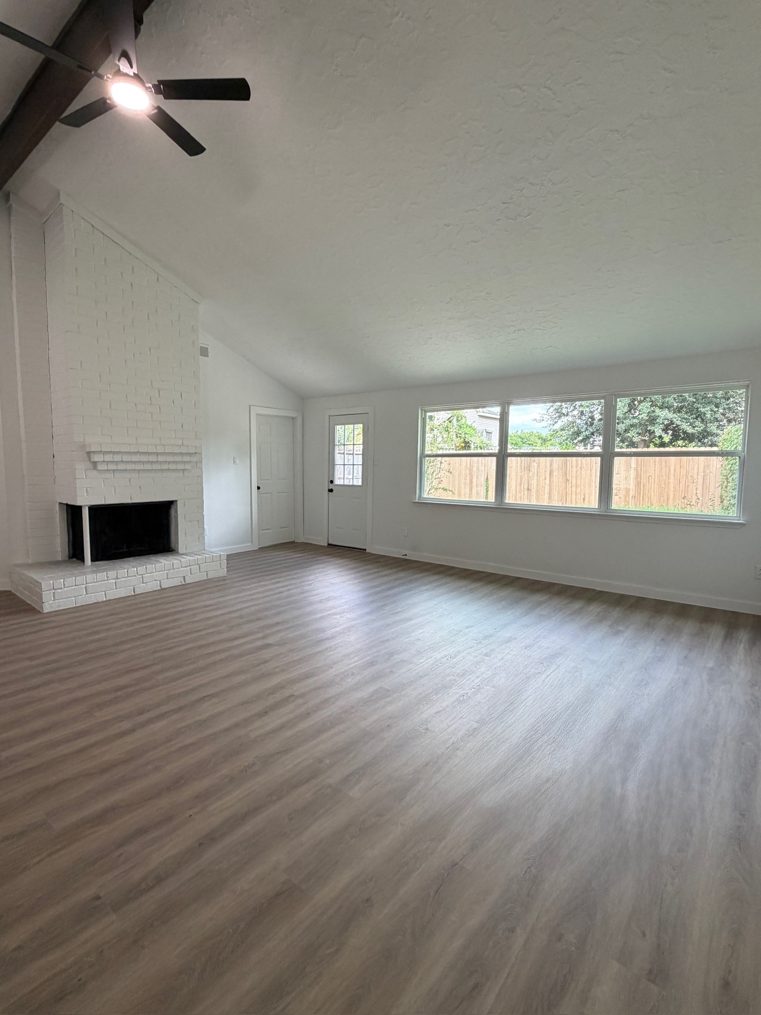 606 Old Colony Drive Property Photo 8