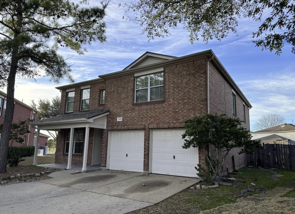 17438 Ivy Stream Drive Property Photo 2