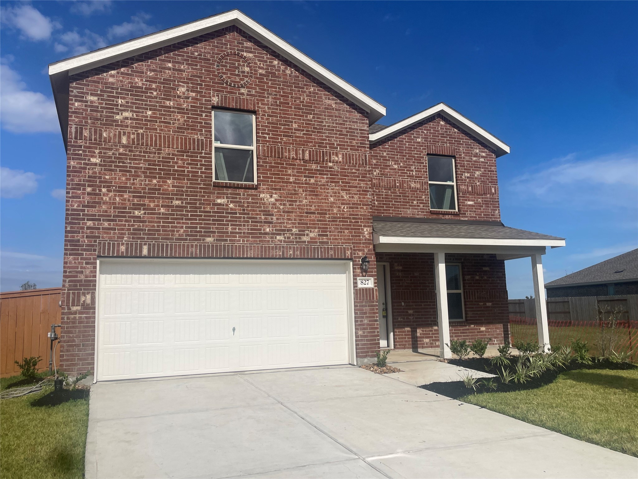 827 Rosewood Trail Property Photo 1