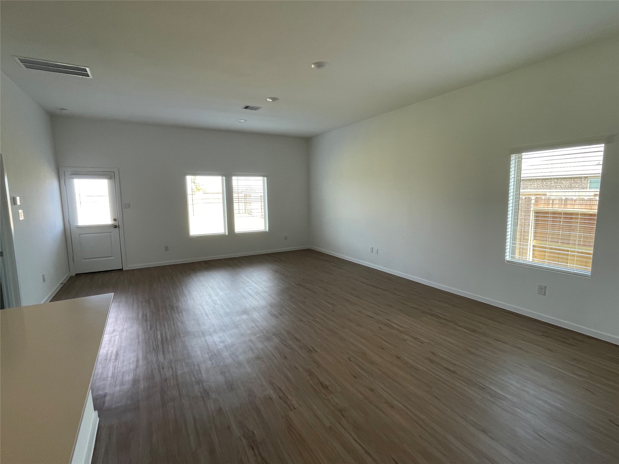 827 Rosewood Trail Property Photo 2