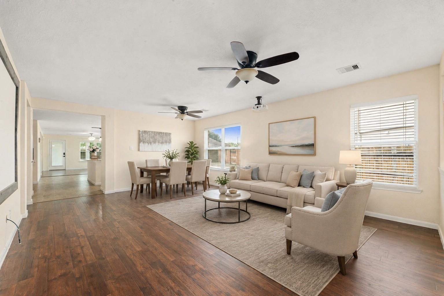 15906 Arapaho Bend Ln Property Photo 2