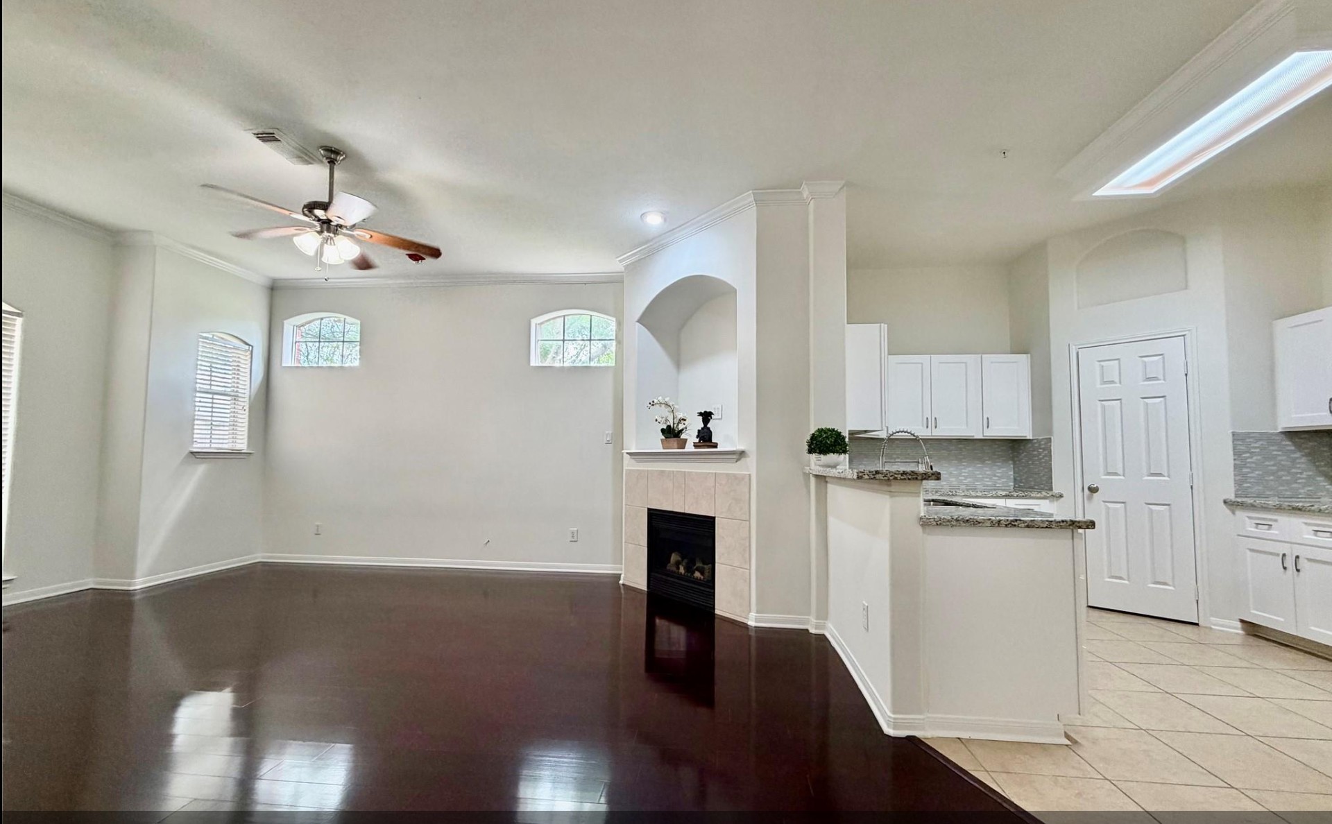 2710 Grants Lake Boulevard K2 Property Photo 5