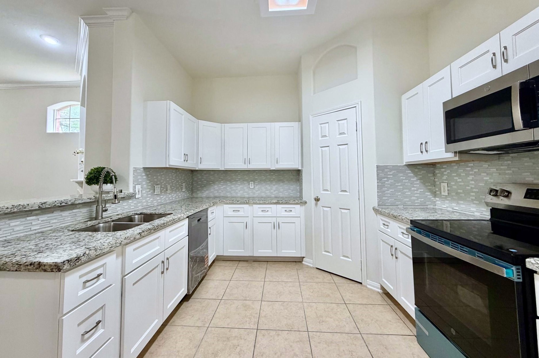 2710 Grants Lake Boulevard K2 Property Photo 7