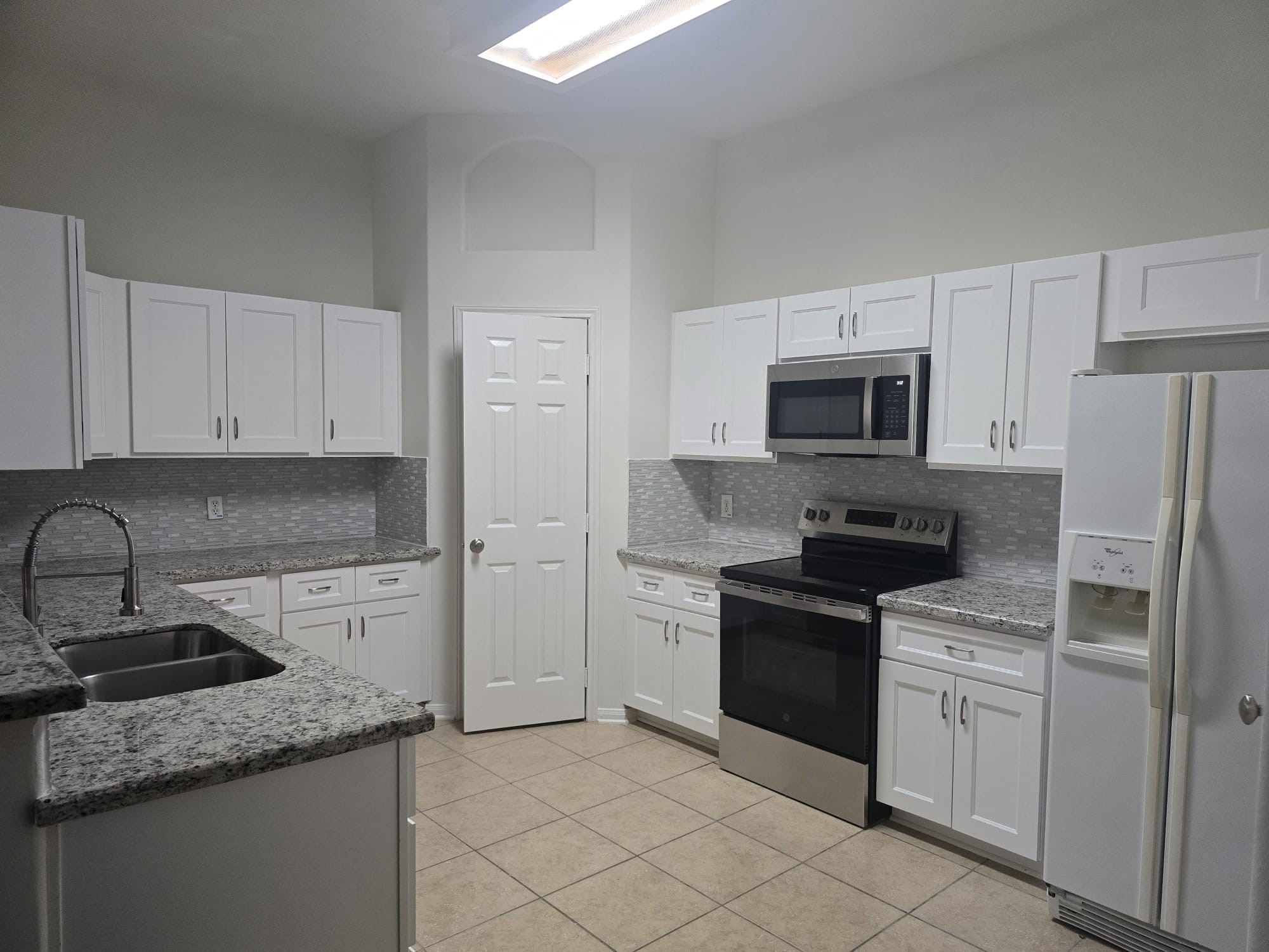 2710 Grants Lake Boulevard K2 Property Photo 9