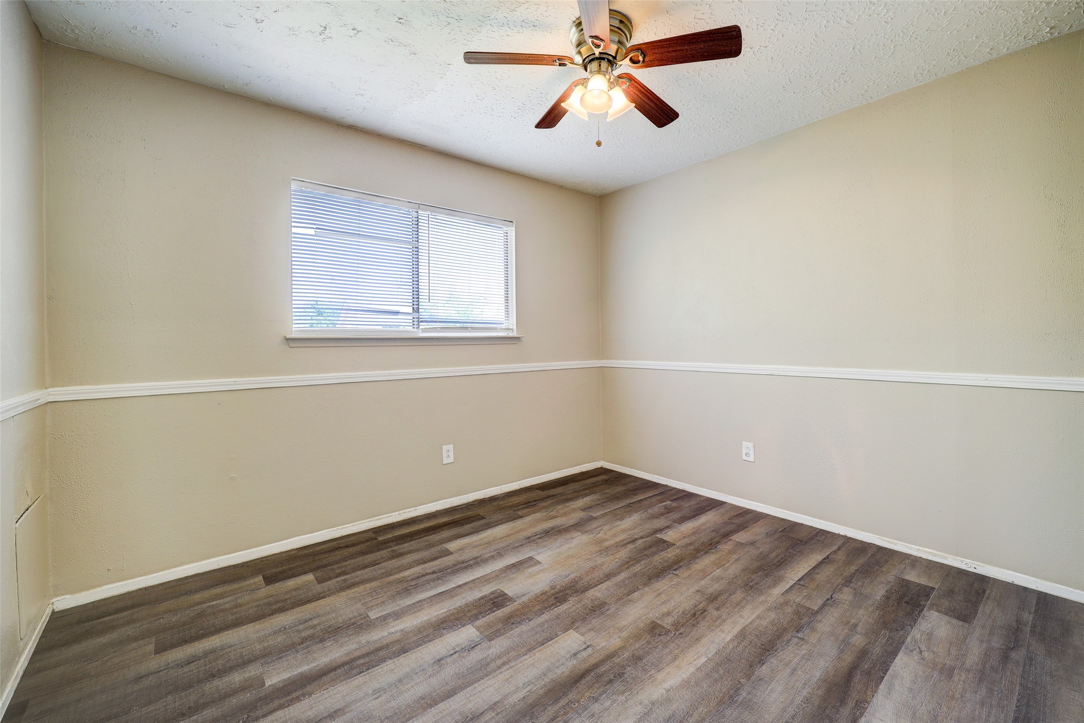 10731 Staghill Drive Property Photo 7