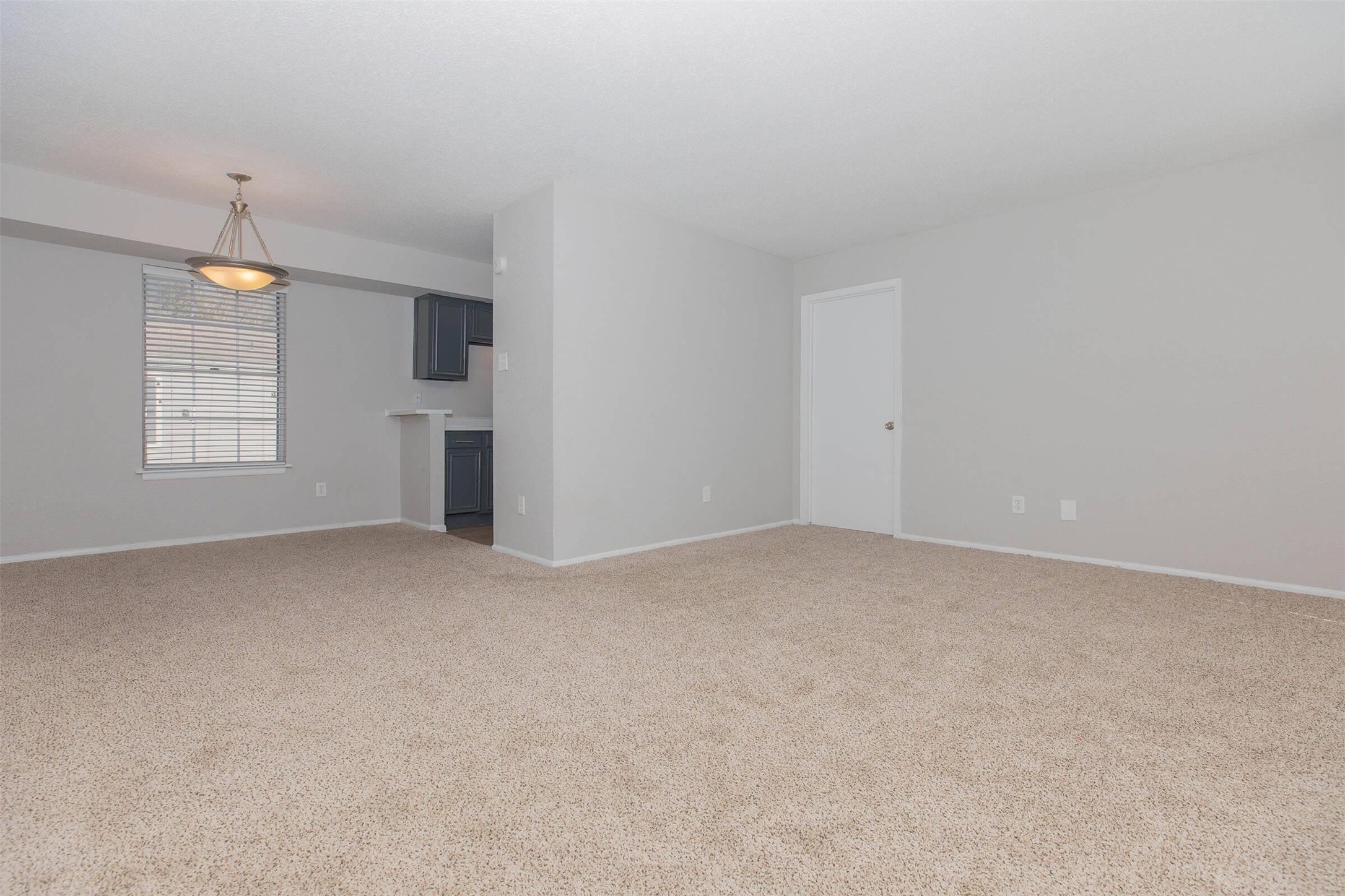3125 Crestdale Drive 1517 Property Photo 4