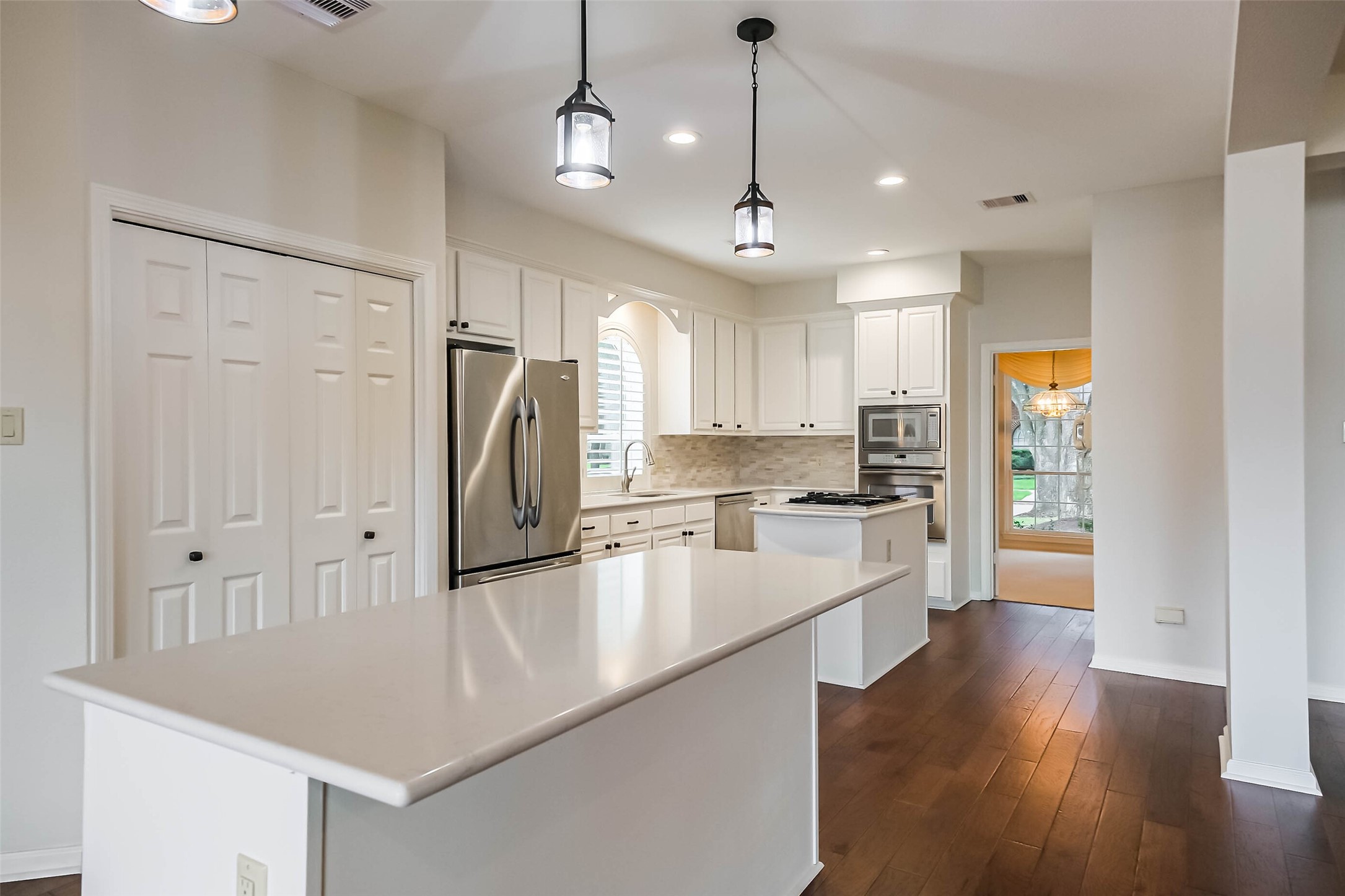 633 Clarenda Falls Drive Property Photo 18