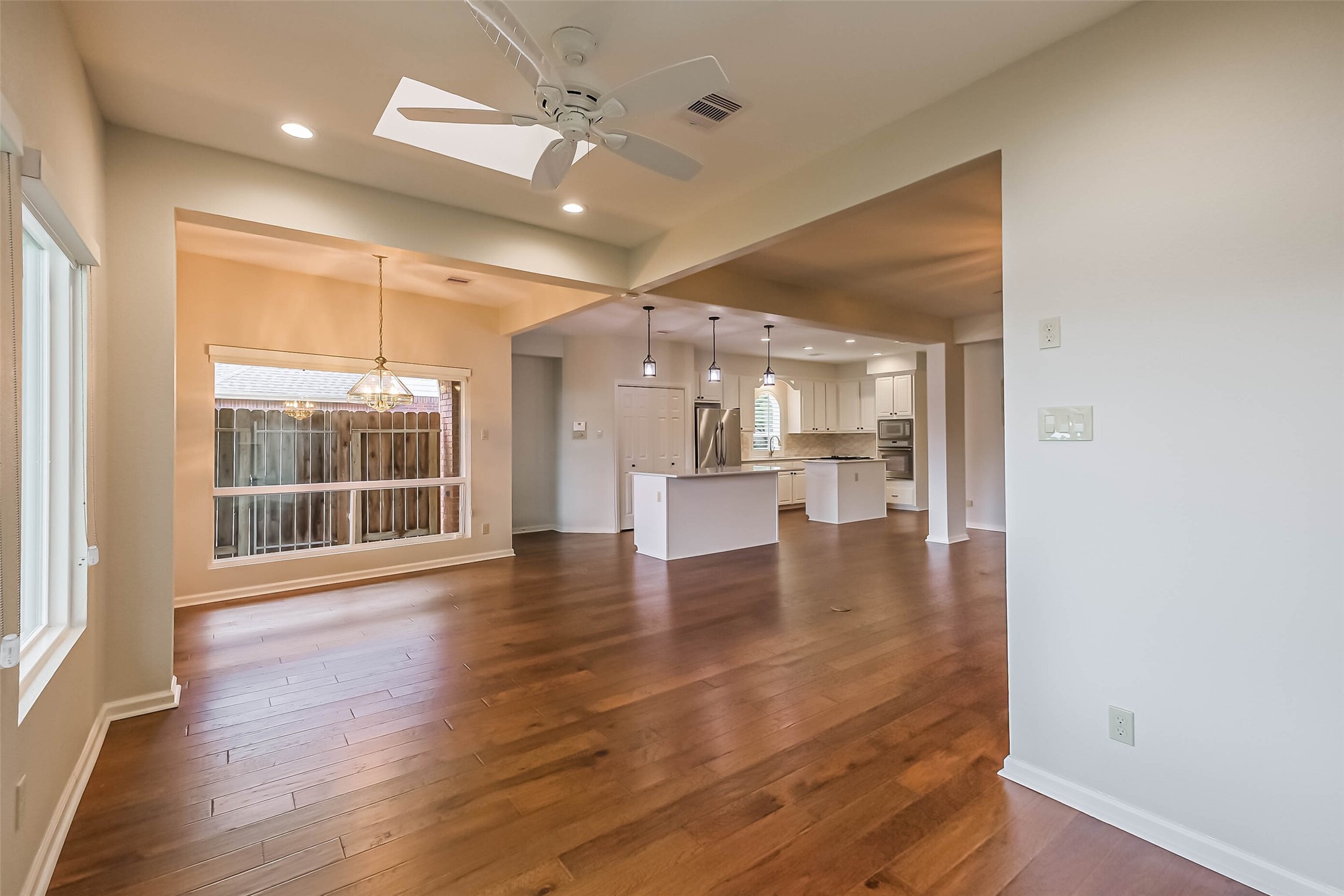 633 Clarenda Falls Drive Property Photo 23