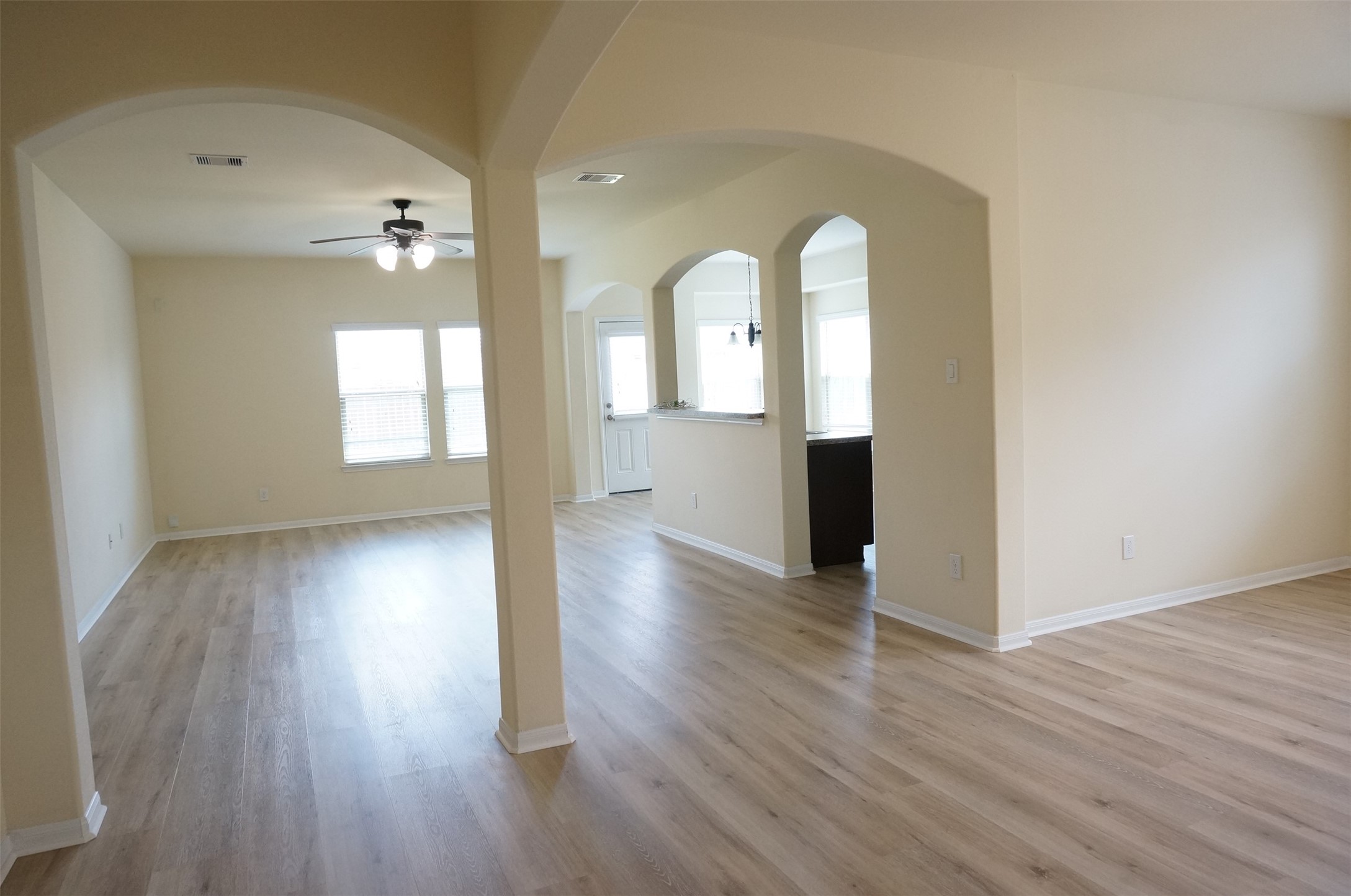 2622 Whitetip Court Property Photo 3