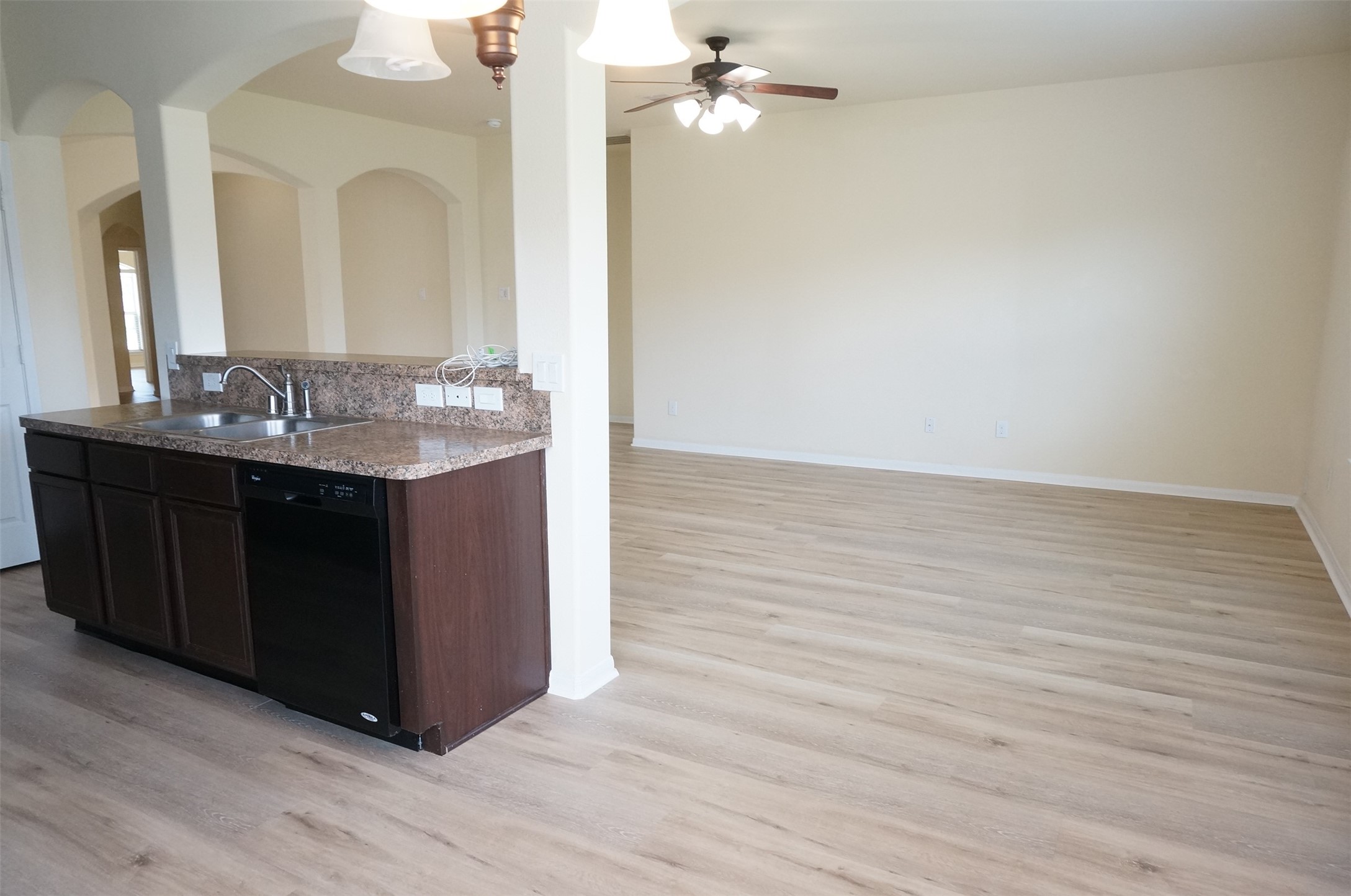 2622 Whitetip Court Property Photo 9
