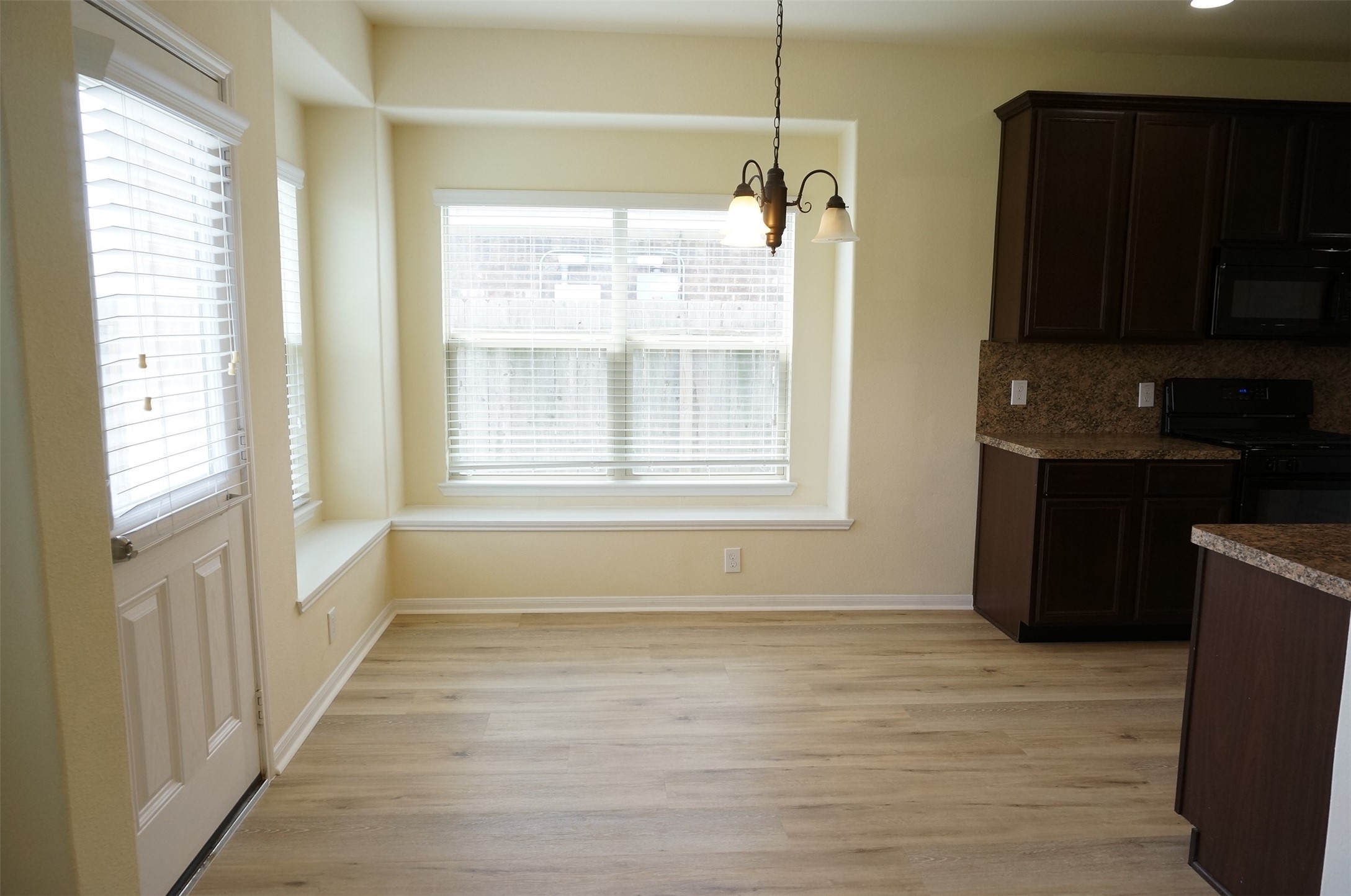 2622 Whitetip Court Property Photo 10