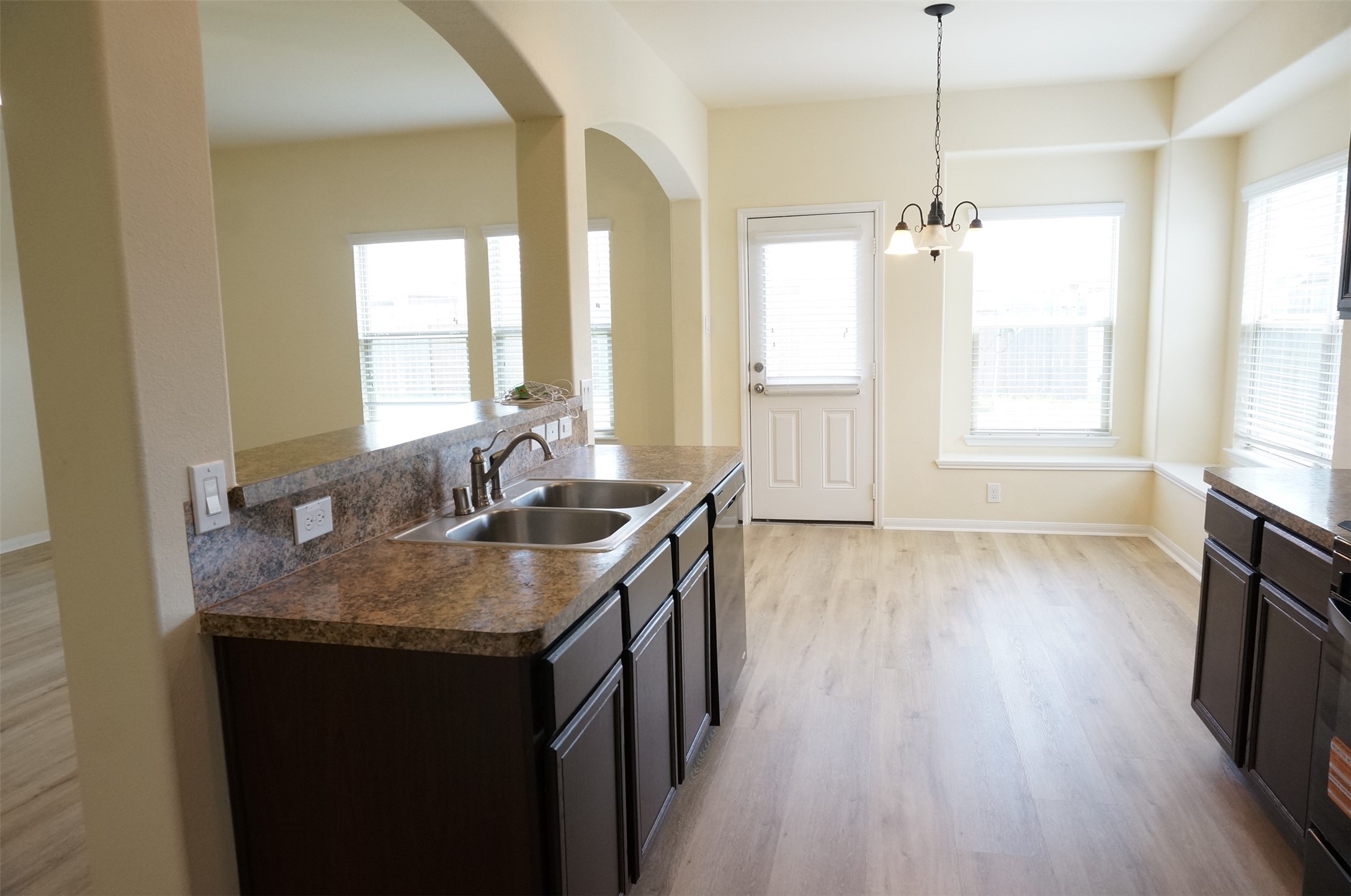2622 Whitetip Court Property Photo 12