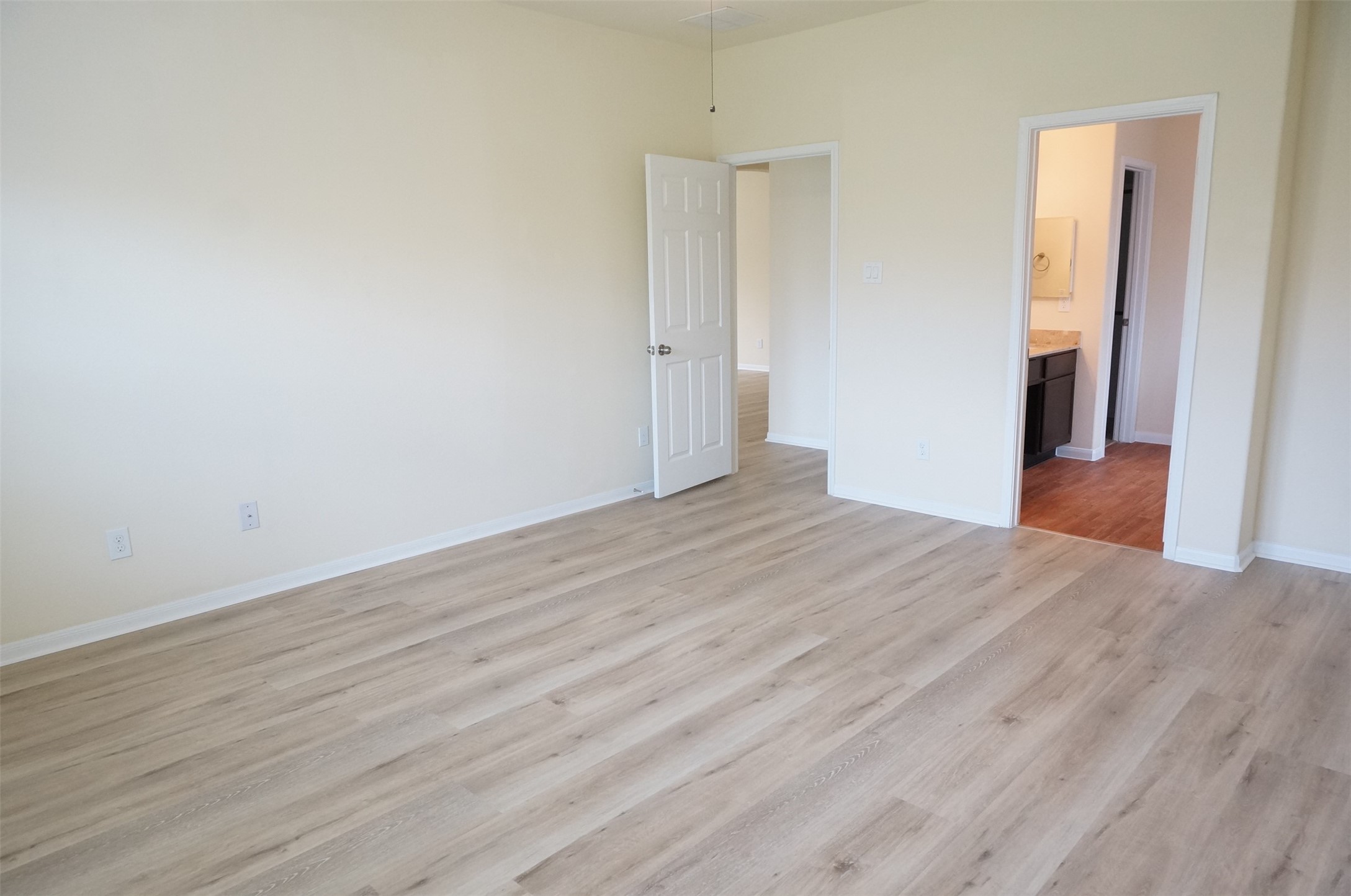 2622 Whitetip Court Property Photo 16