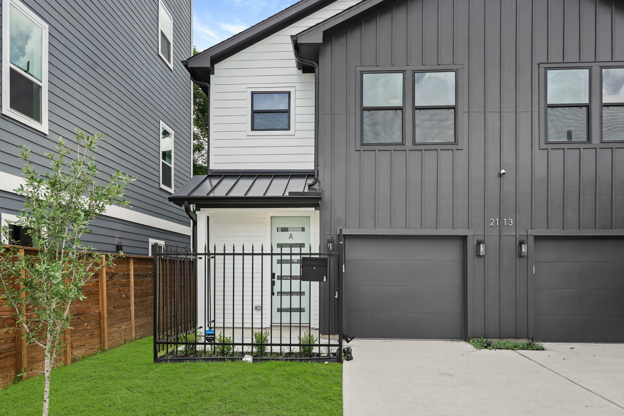 2113 Saint Charles Street A Property Photo 2