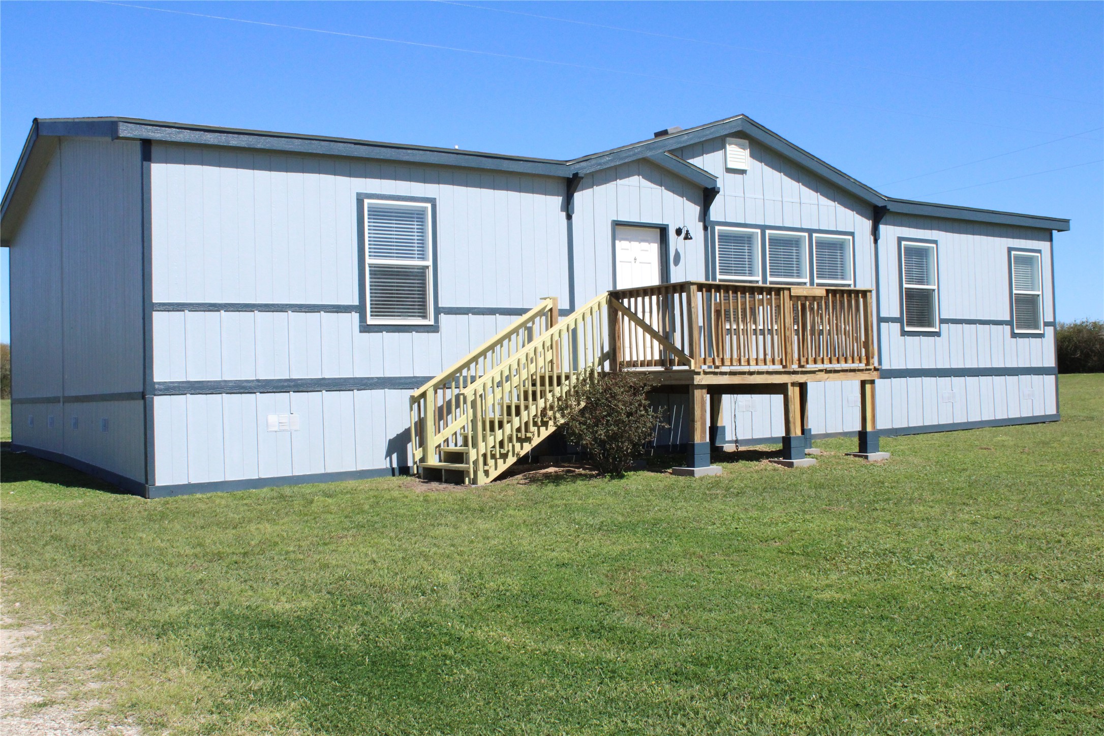18005 Cr 644 Property Photo