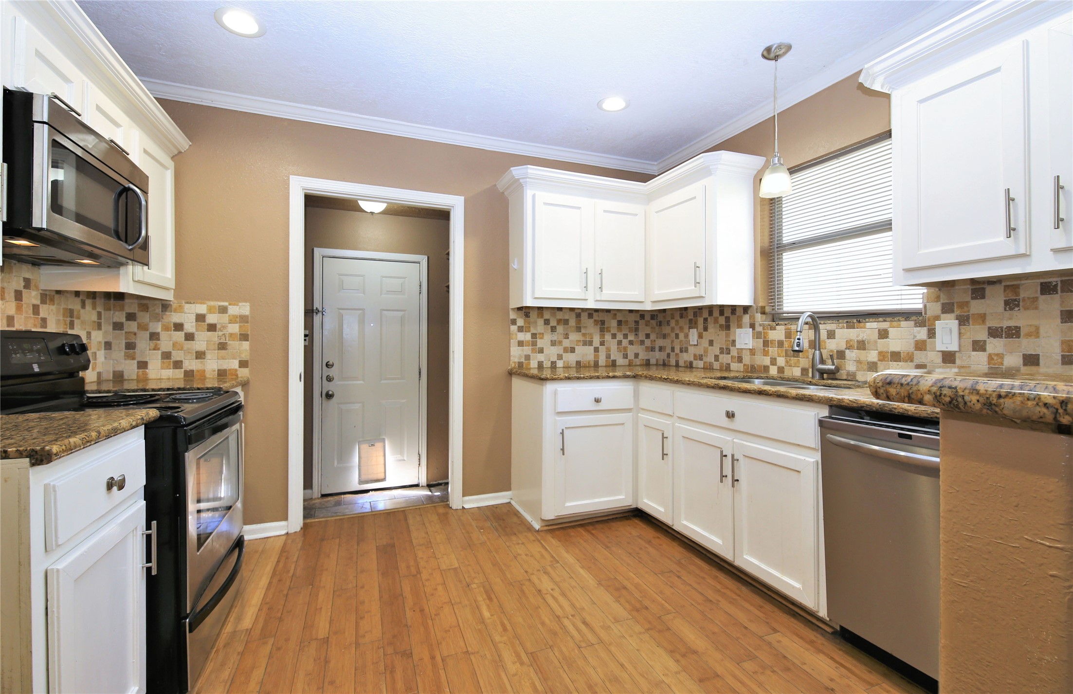7828 Scott Property Photo 6