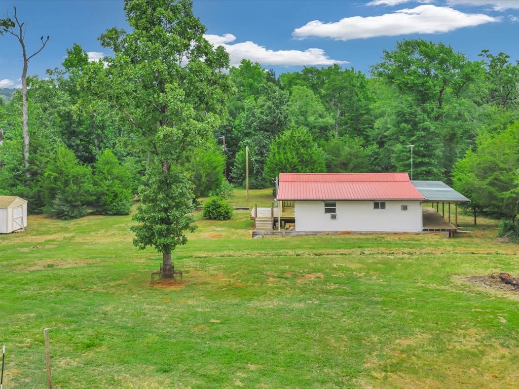 1949 County Road 2717 Property Photo 23