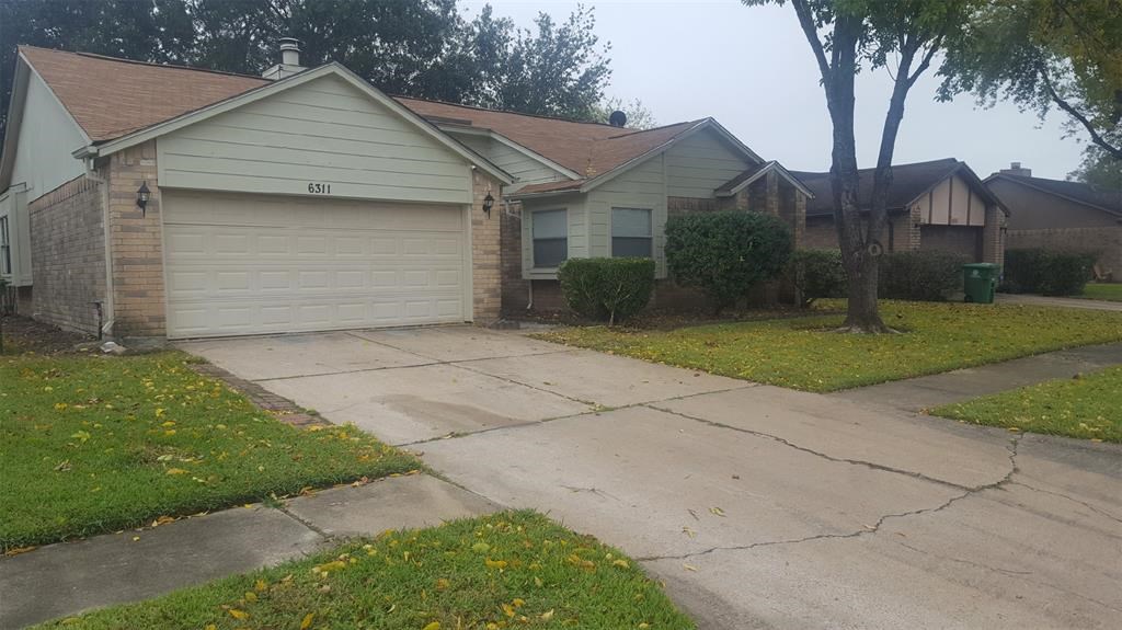 6311 Clayridge Drive Property Photo 3