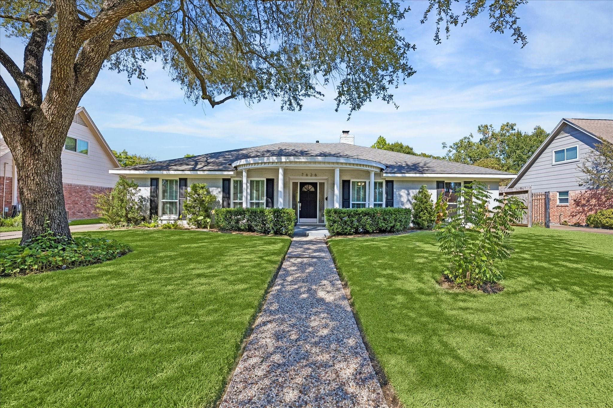 7626 Meadowvale Drive, Houston Tx 77063 Property Photo 1