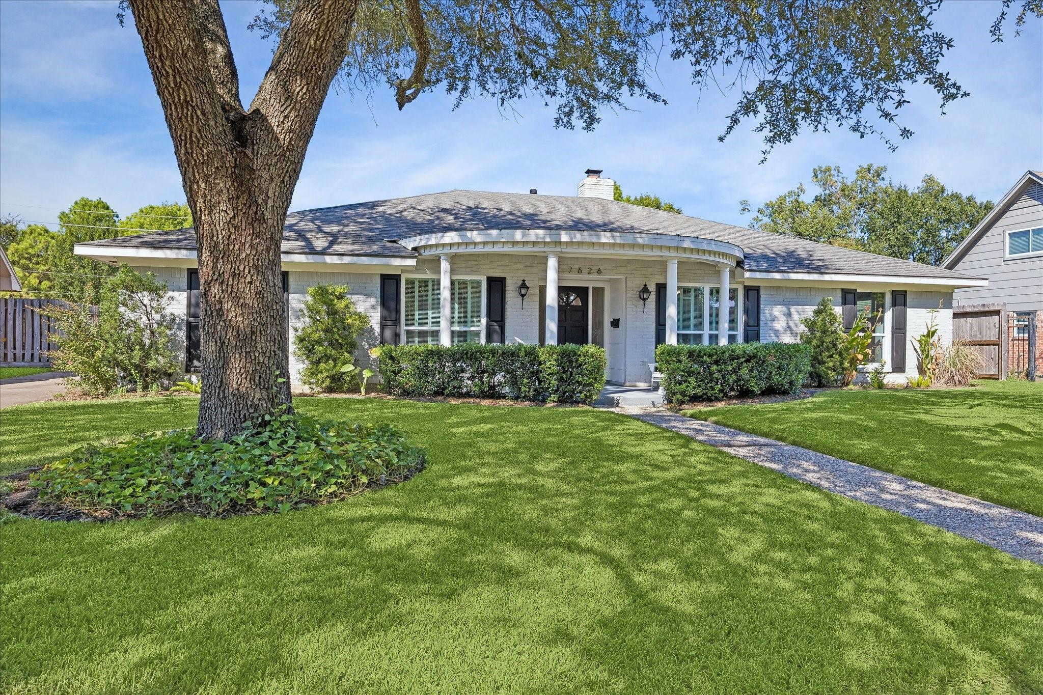 7626 Meadowvale Drive, Houston Tx 77063 Property Photo 2