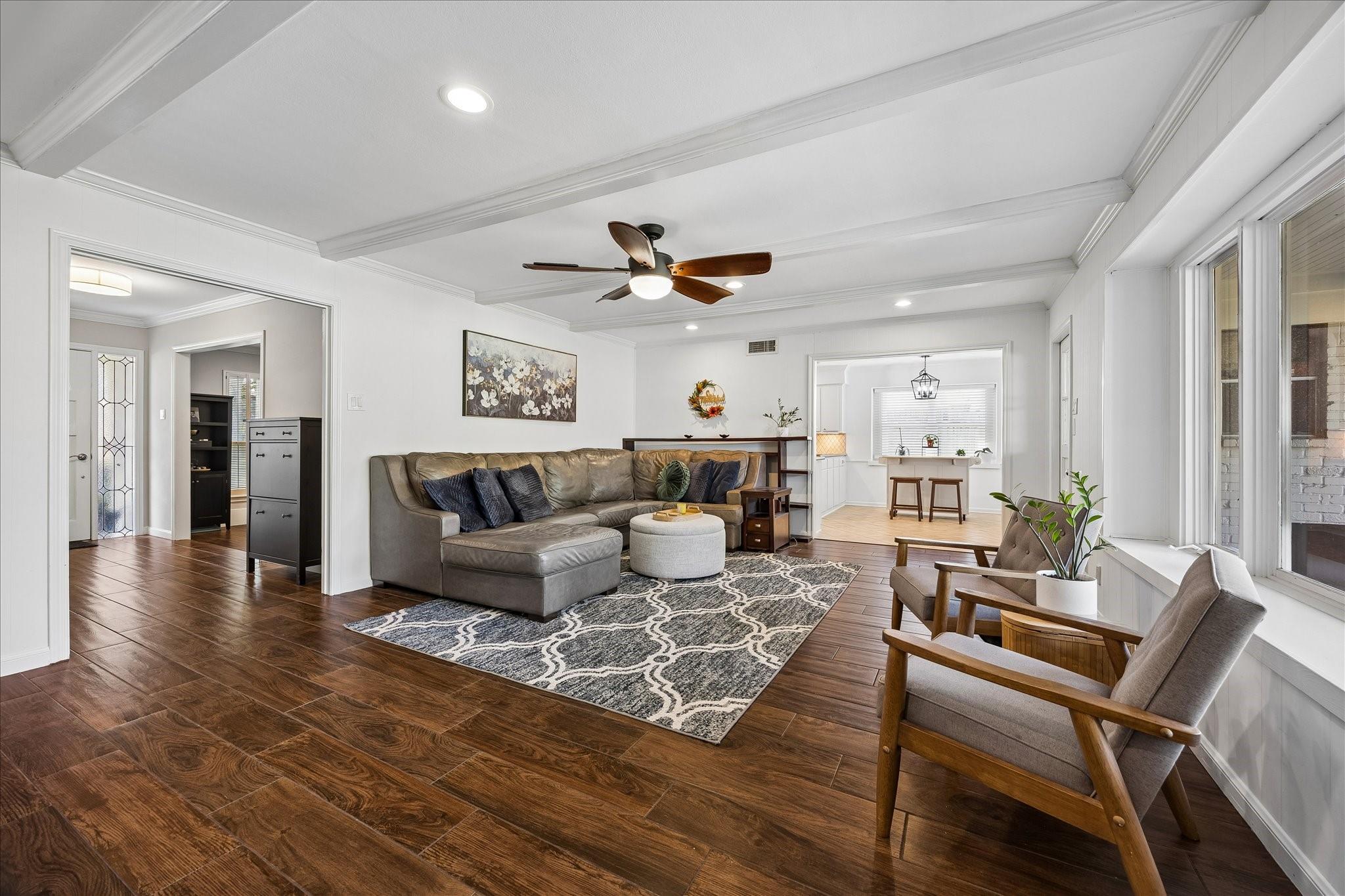 7626 Meadowvale Drive, Houston Tx 77063 Property Photo 4