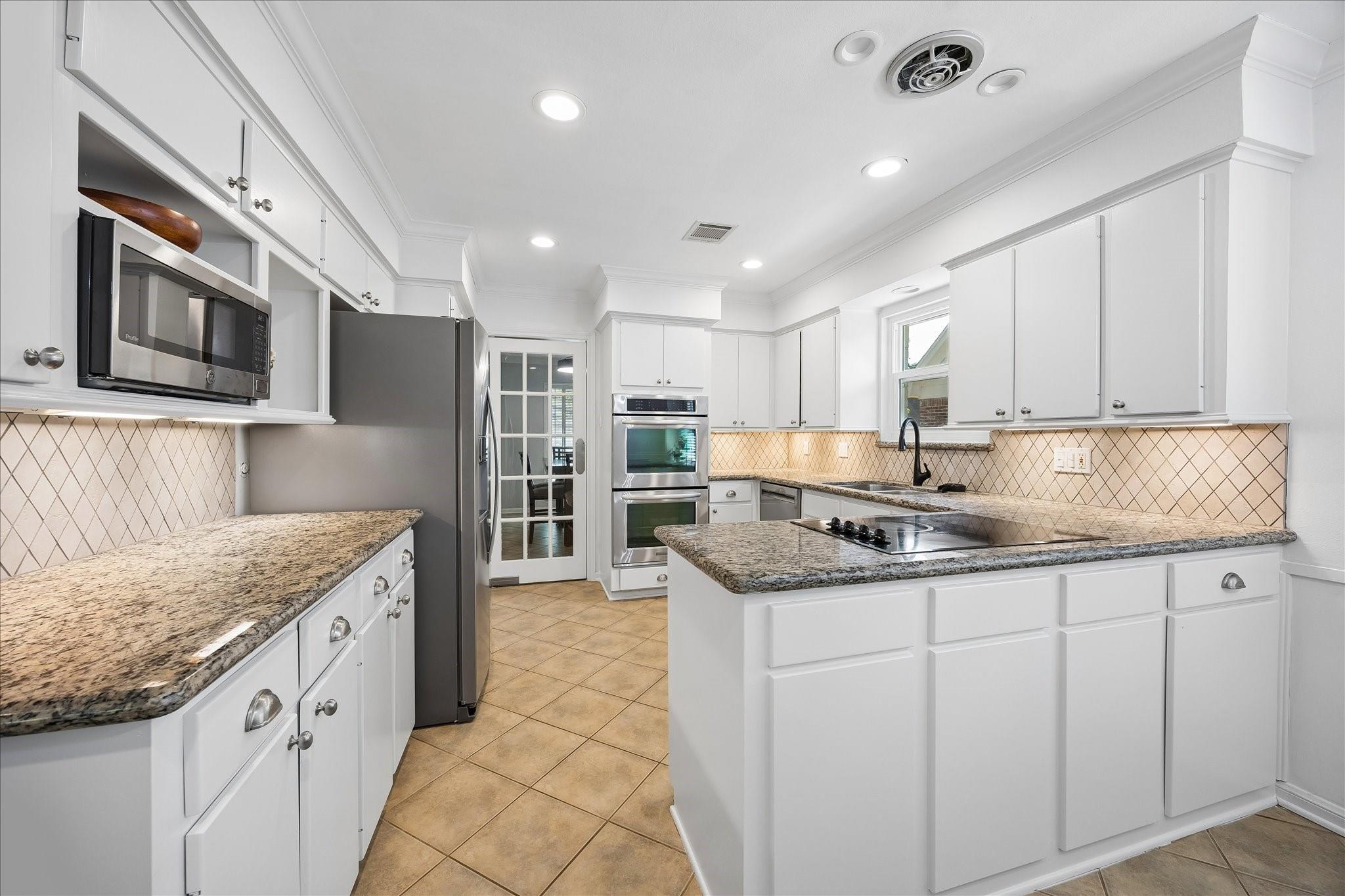 7626 Meadowvale Drive, Houston Tx 77063 Property Photo 11
